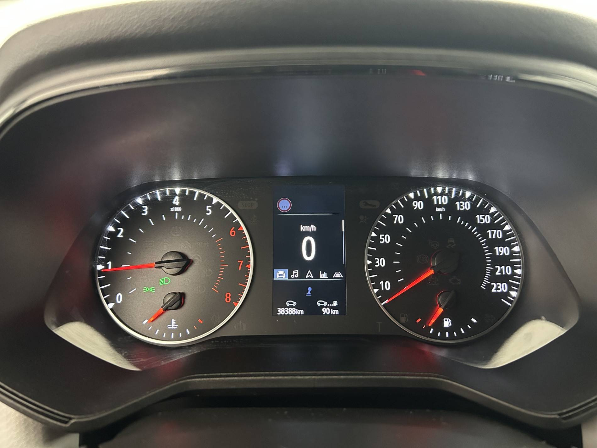 Vente en ligne Renault Clio 5 Clio TCe 90 - 21N au prix de 14 290 €