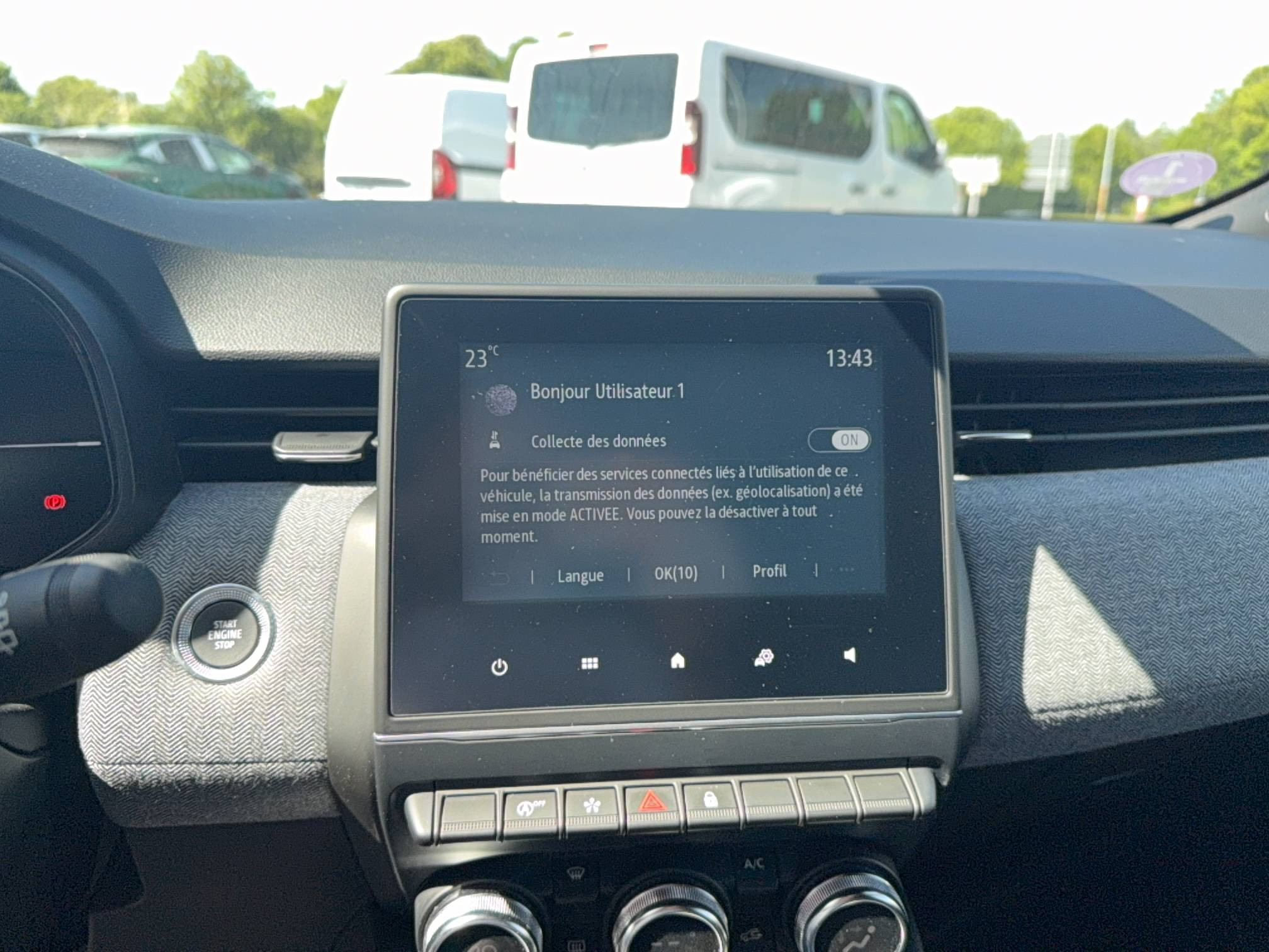 Vente en ligne Renault Clio 5 Clio TCe 90 au prix de 15 990 €