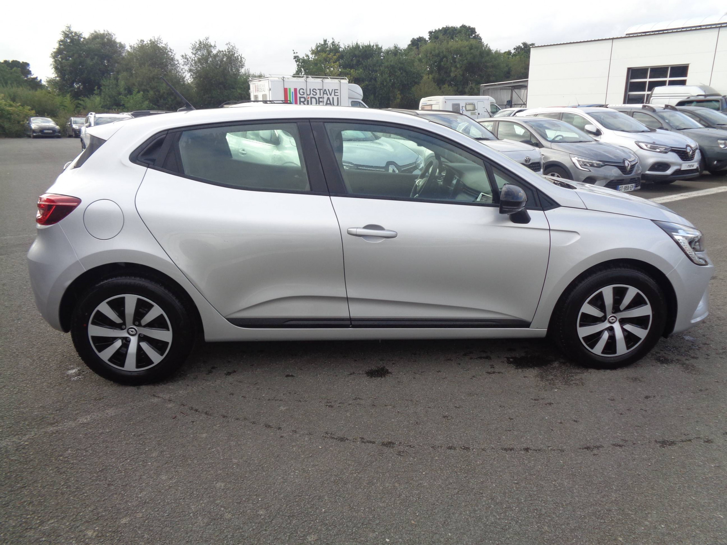 Vente en ligne Renault Clio 5 Clio TCe 90 au prix de 13 990 €