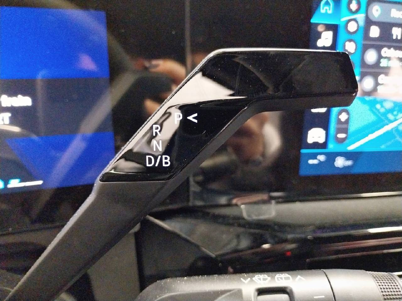 Vente en ligne Renault Clio 6 Clio E-Tech full hybrid 160 ch au prix de 30 400 €