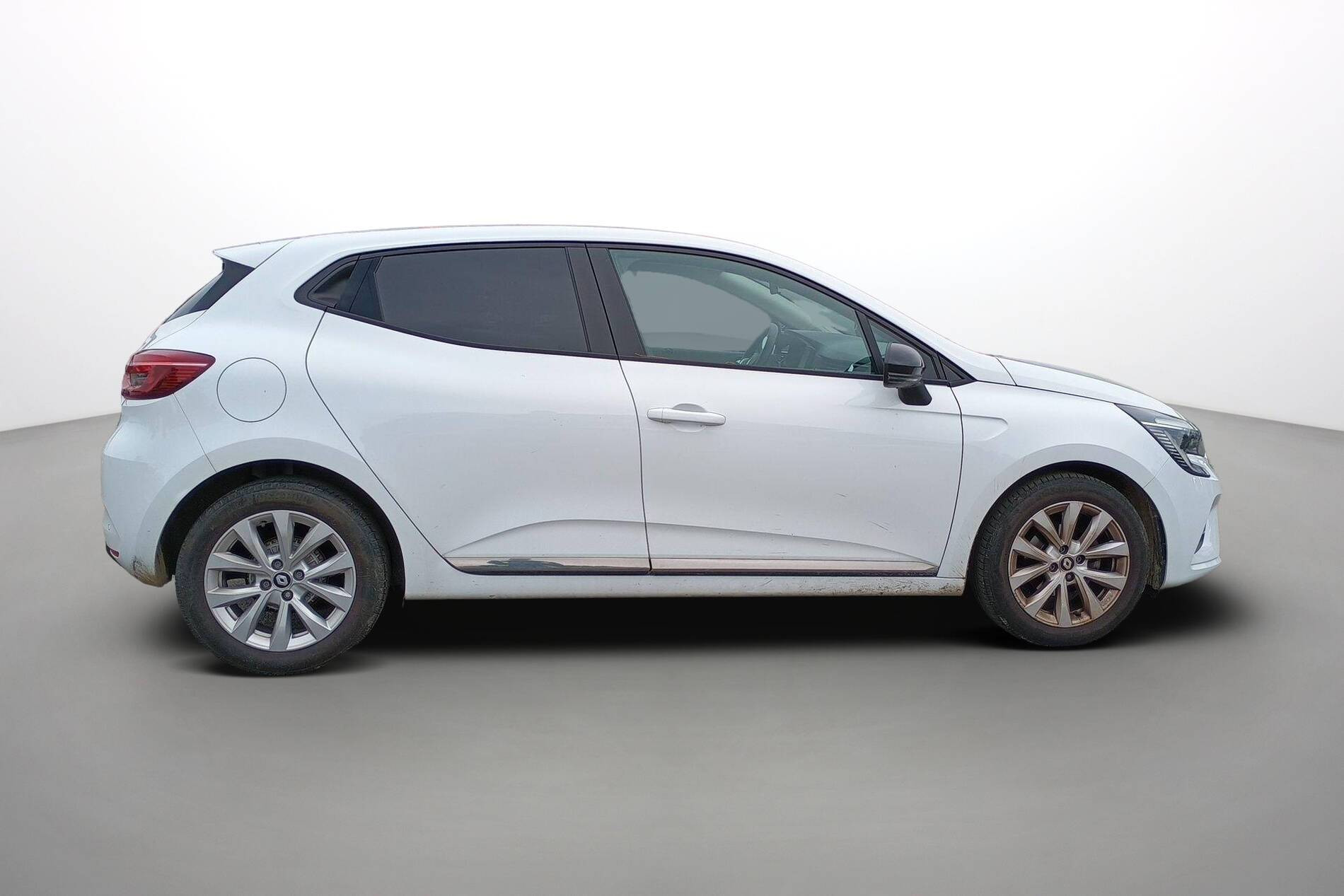 Vente en ligne Renault Clio 5 Clio TCe 90 au prix de 13 890 €