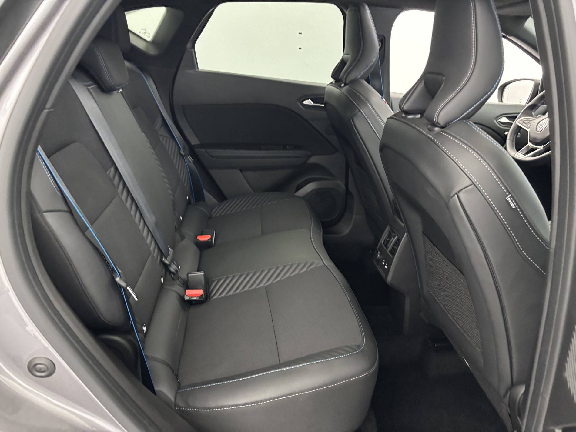 Vente en ligne Renault Captur  E-Tech full hybrid 145 ch au prix de 26 990 €