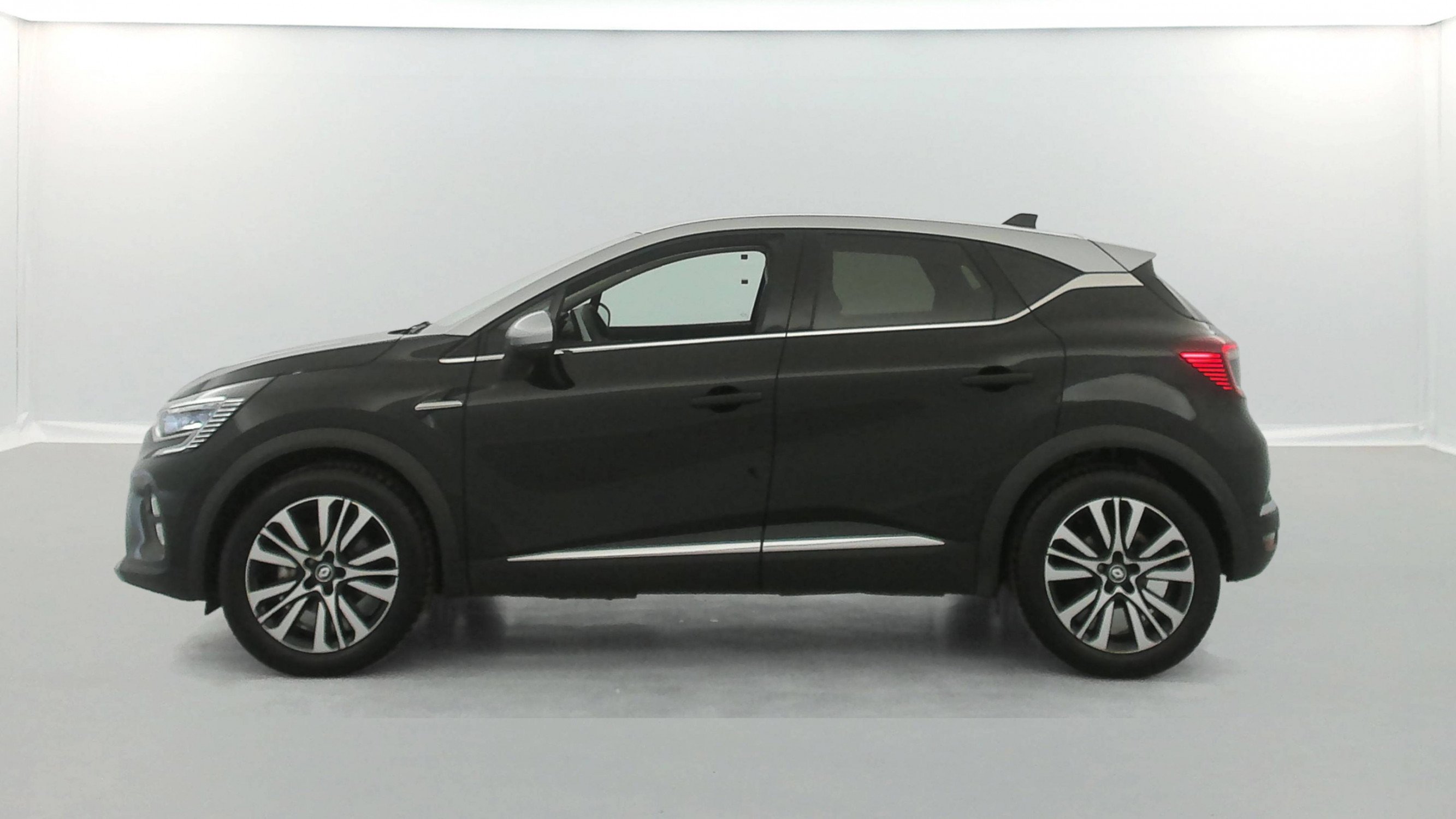 Vente en ligne Renault Captur  E-Tech full hybrid 145 au prix de 23 490 €