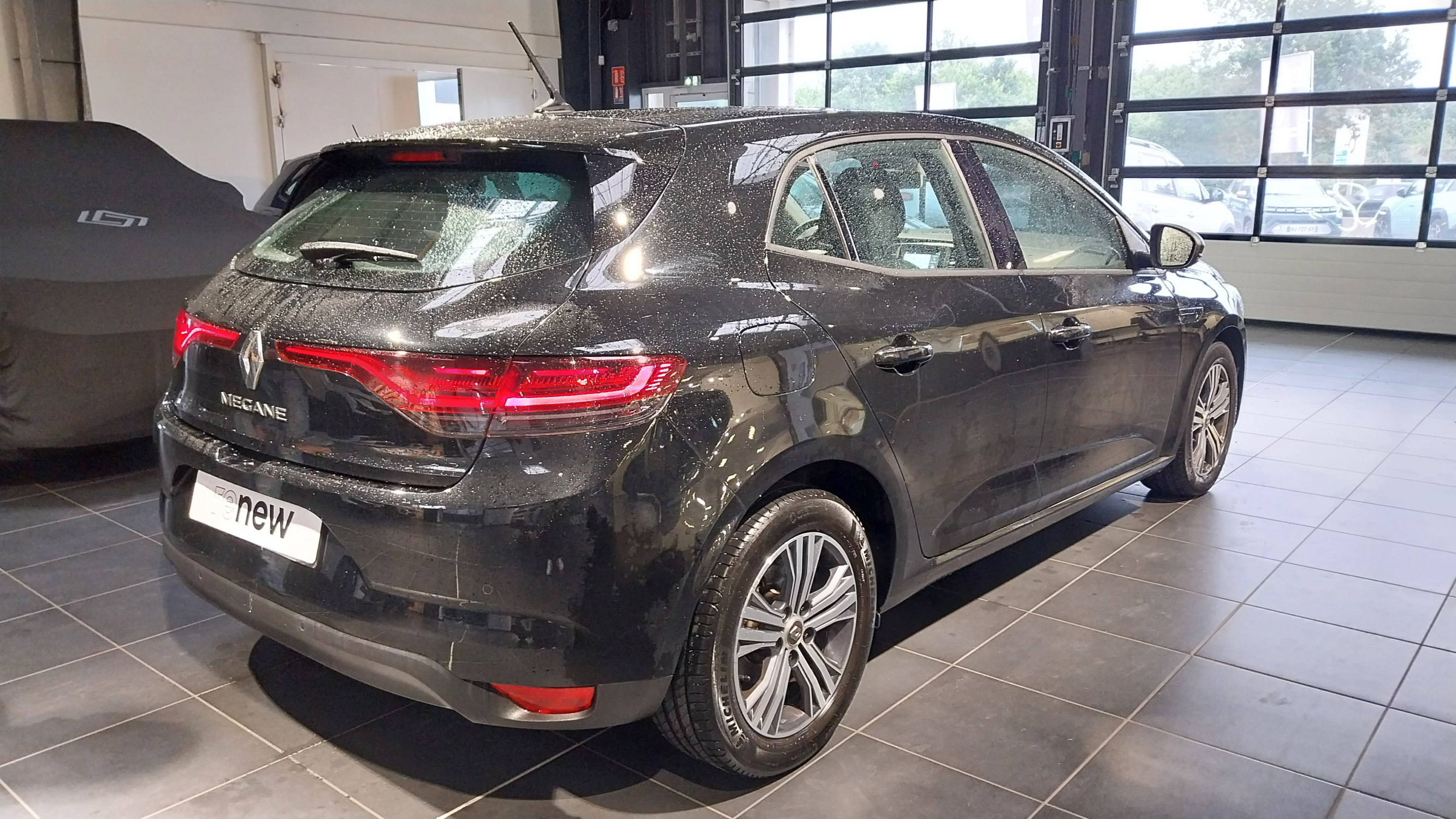 Vente en ligne Renault Megane 4  Blue dCi 115 au prix de 16 990 €
