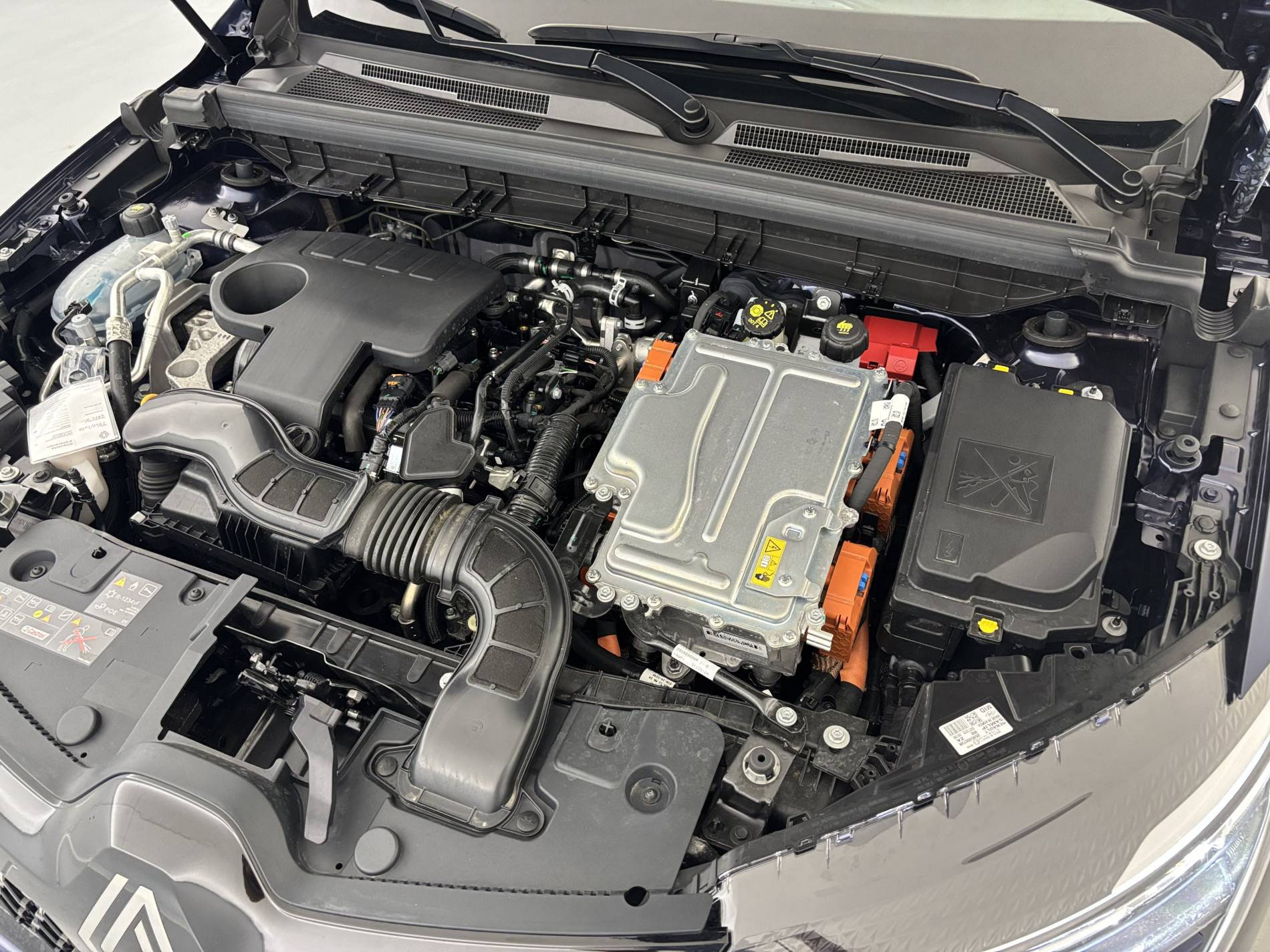 Vente en ligne Renault Arkana  E-Tech full hybrid 145 GSR2 au prix de 28 980 €