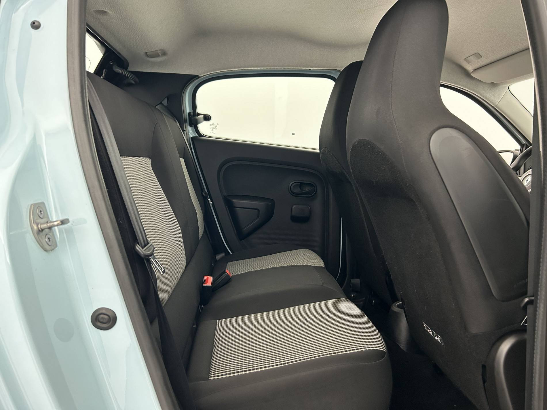 Vente en ligne Renault Twingo Electrique Twingo III E-Tech au prix de 10 600 €