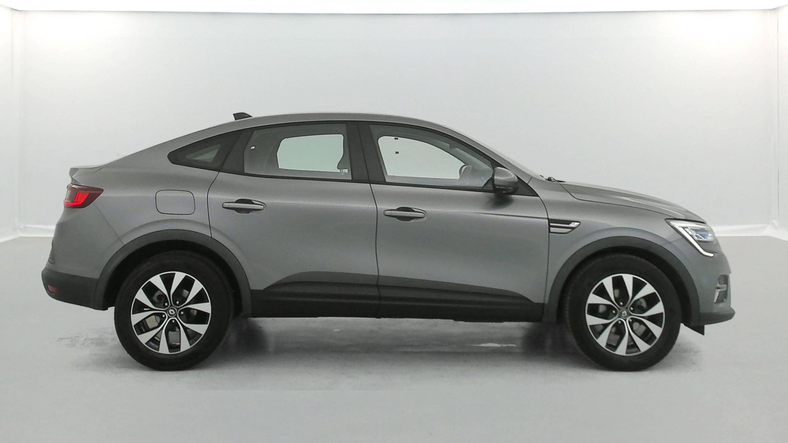 Vente en ligne Renault Arkana  TCe 140 EDC FAP au prix de 19 870 €