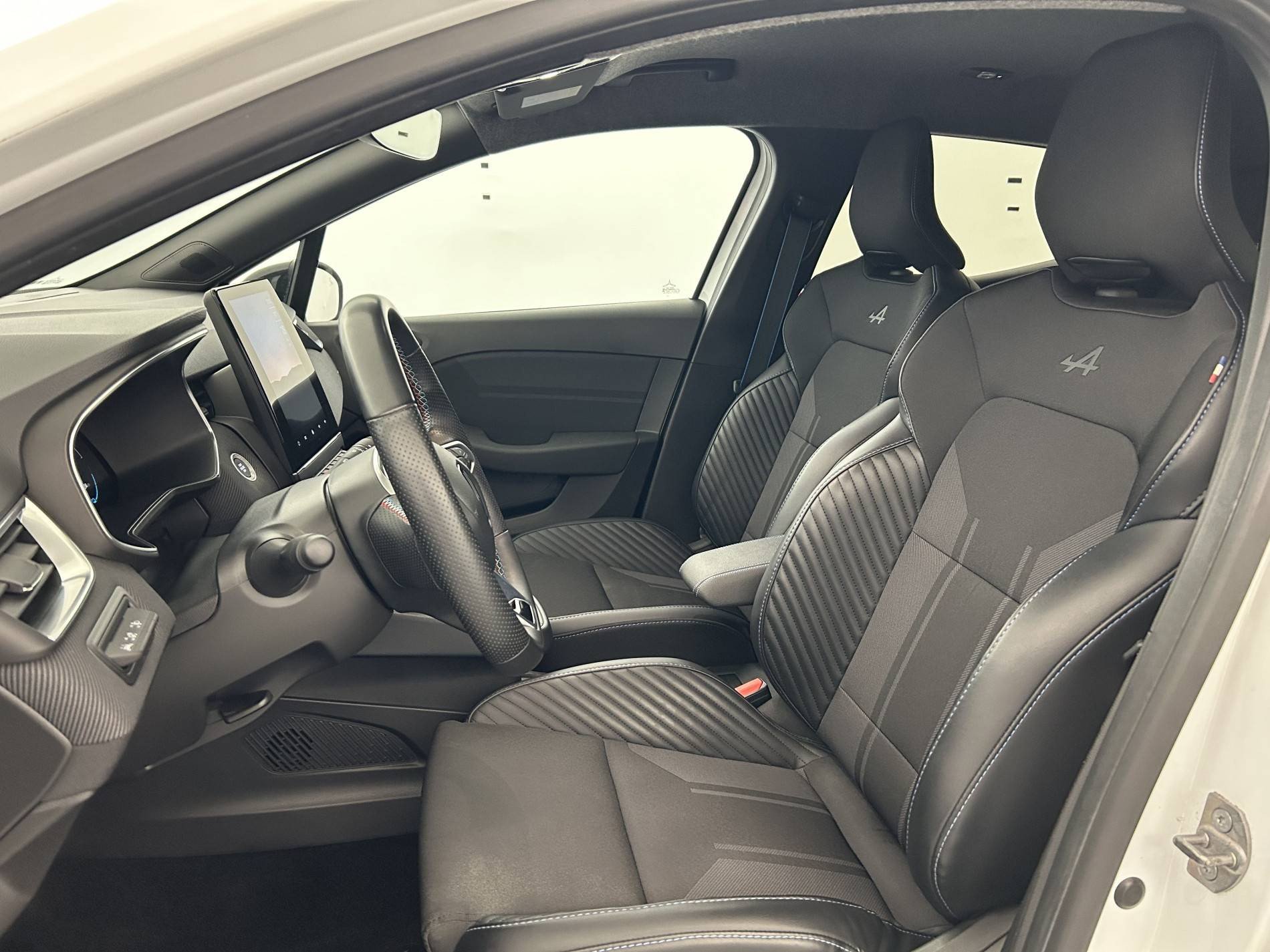Vente en ligne Renault Clio 5 Clio E-Tech full hybrid 145 au prix de 20 500 €