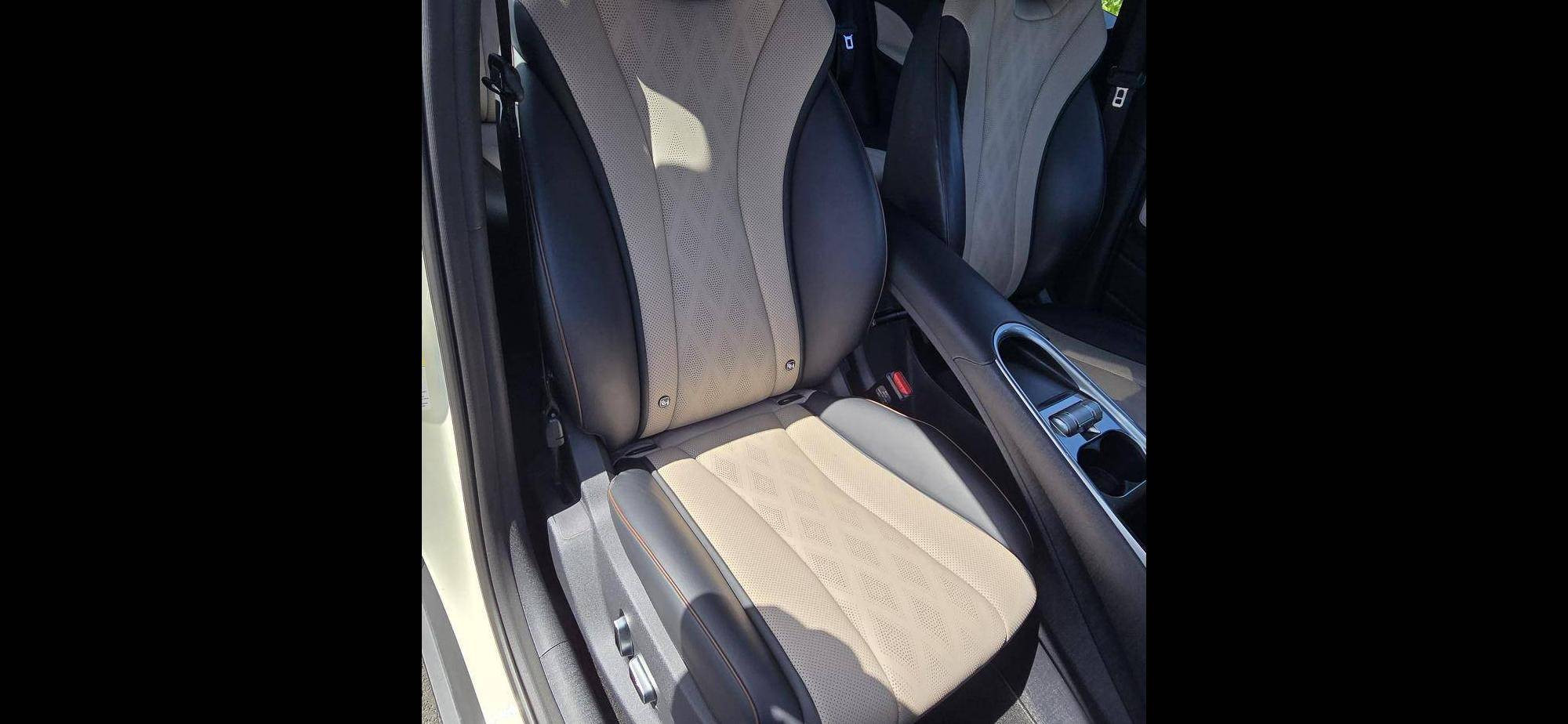 Vente en ligne Byd Dolphin  60,4 kWh 204 ch au prix de 21 990 €