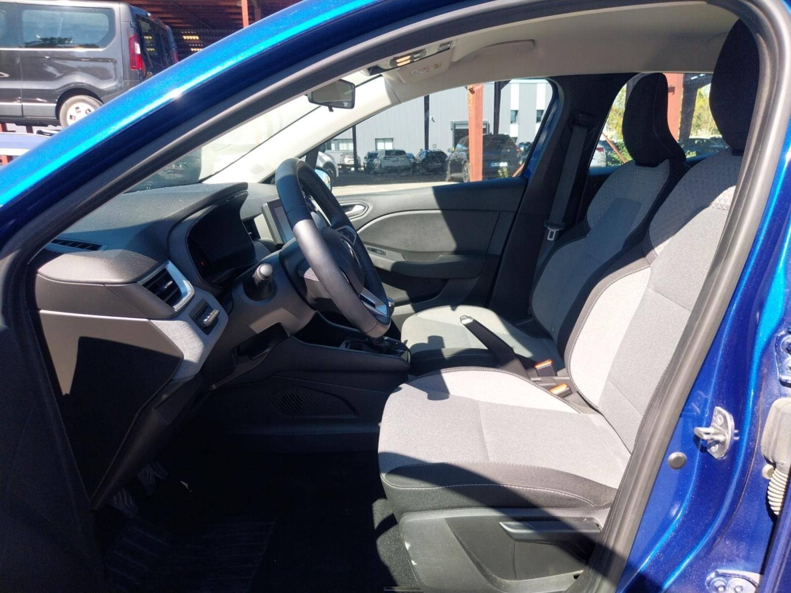 Vente en ligne Renault Clio 5 Clio TCe 90 au prix de 15 990 €
