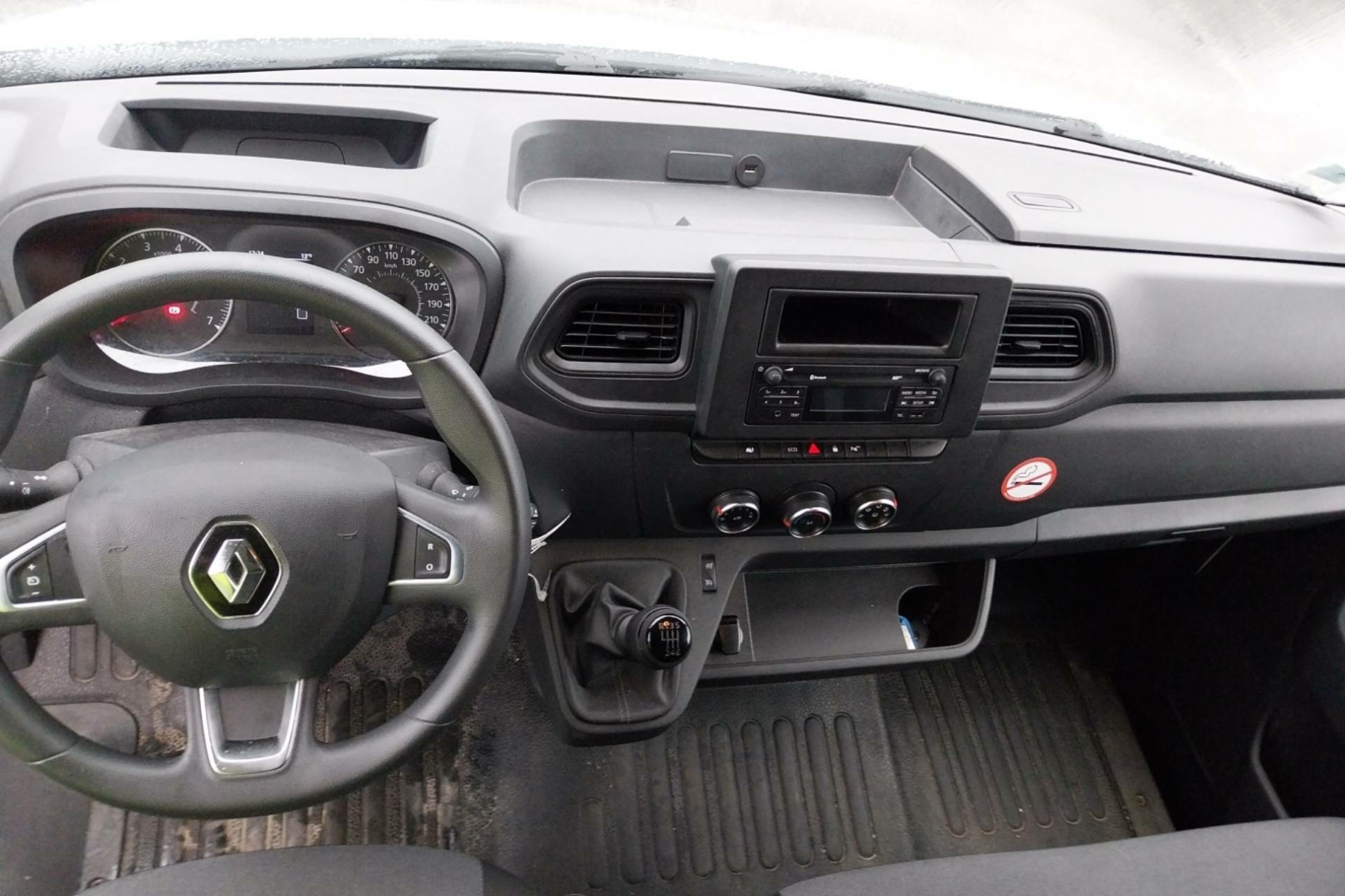 Vente en ligne Renault Master Fourgon MASTER FGN TRAC F3500 L2H2 BLUE DCI 135 au prix de 23 990 €