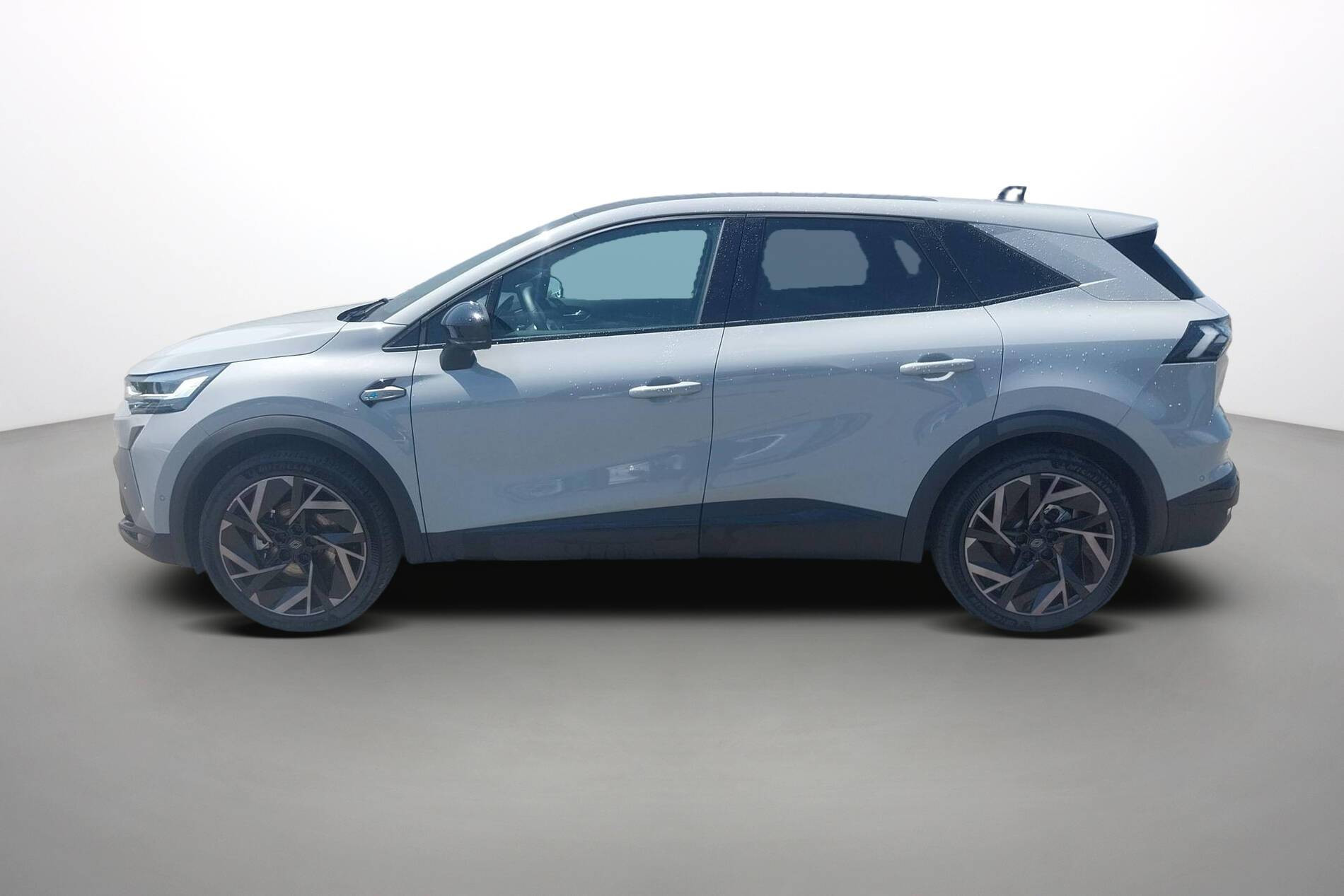 Vente en ligne Renault Symbioz  E-Tech full hybrid 145 au prix de 27 990 €