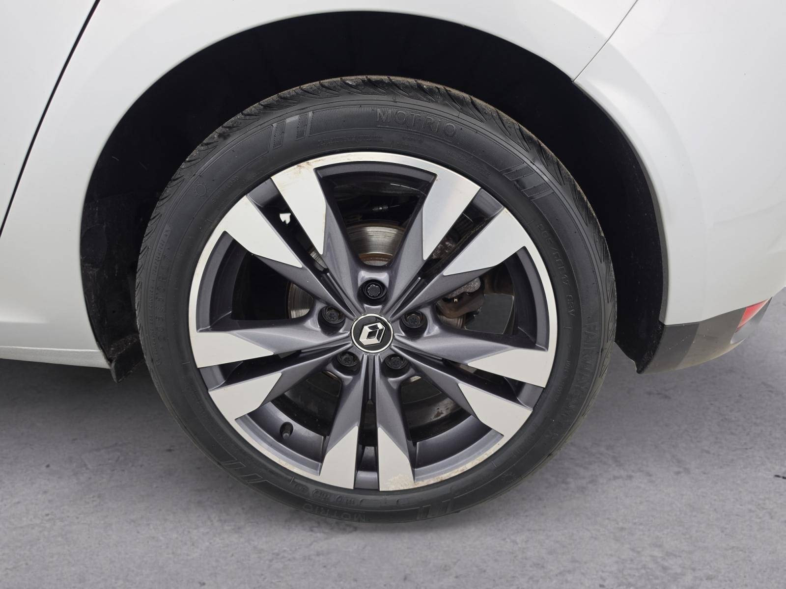 Vente en ligne Renault Megane 4 Mégane IV Berline Blue dCi 115 EDC au prix de 14 990 €