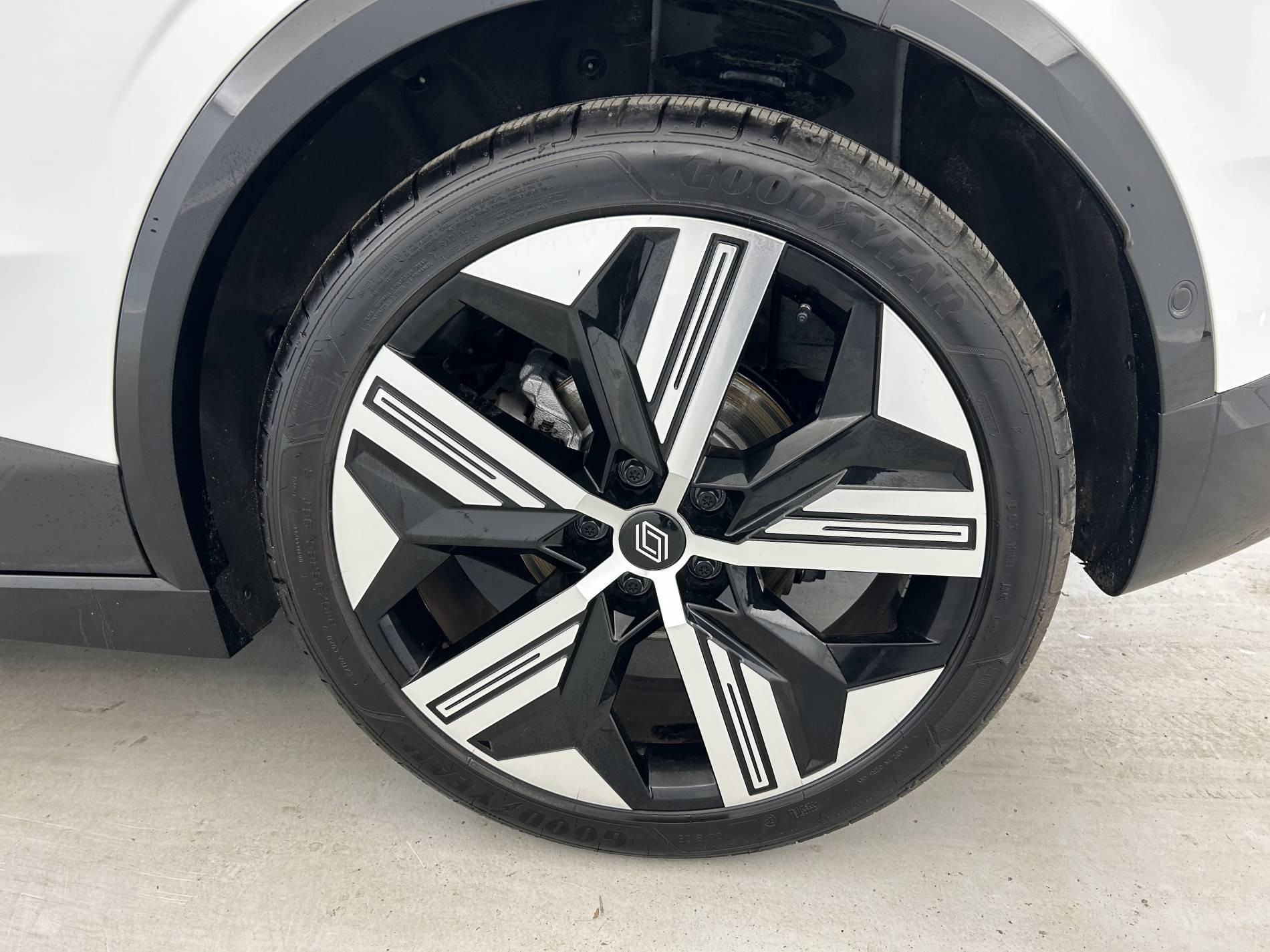 Vente en ligne Renault Megane E-Tech  220 ch autonomie confort GSR2 au prix de 32 791 €