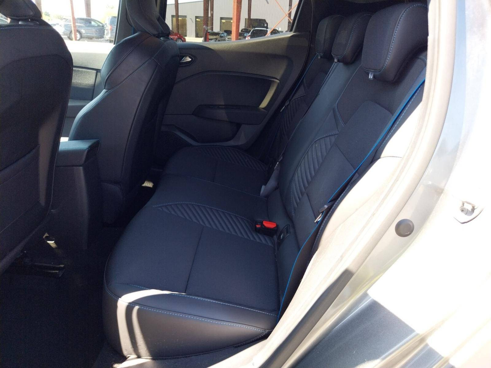 Vente en ligne Renault Clio 5 Clio E-Tech full hybrid 145 ch GSR2 au prix de 21 990 €