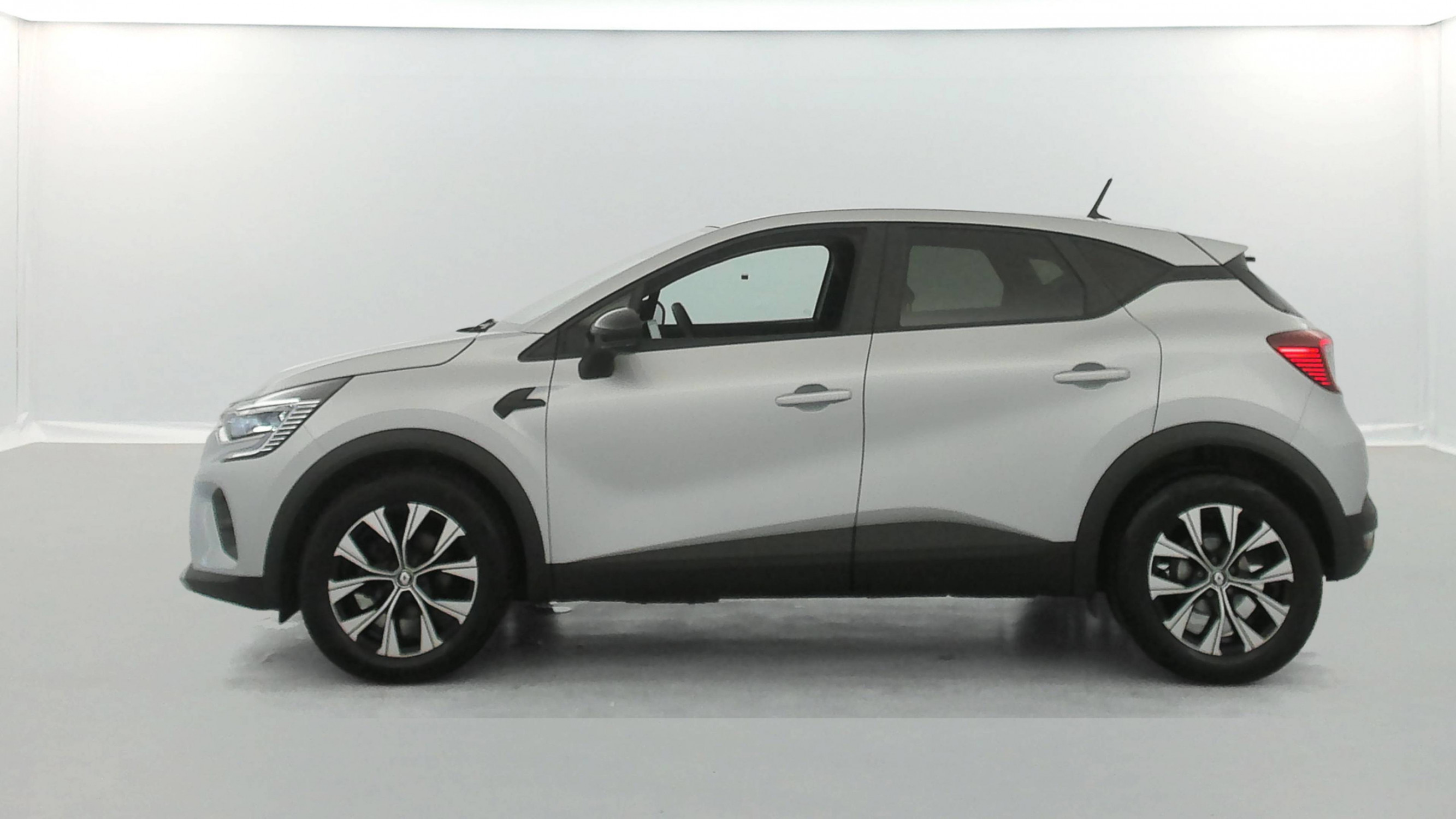 Vente en ligne Renault Captur  TCe 90 au prix de 16 990 €