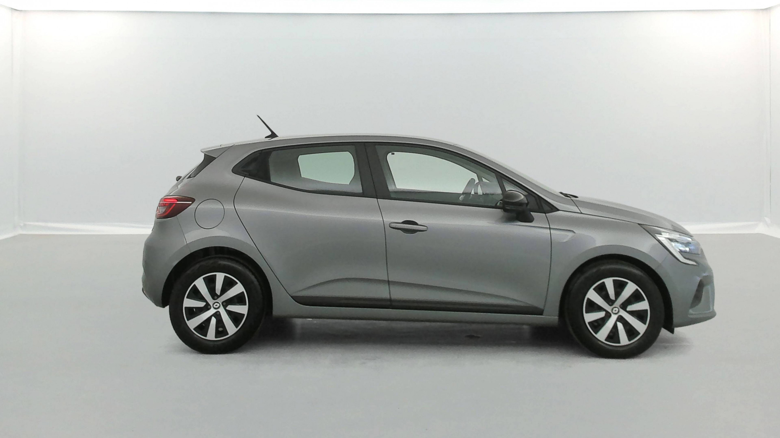 Vente en ligne Renault Clio 5 Clio TCe 90 au prix de 14 290 €