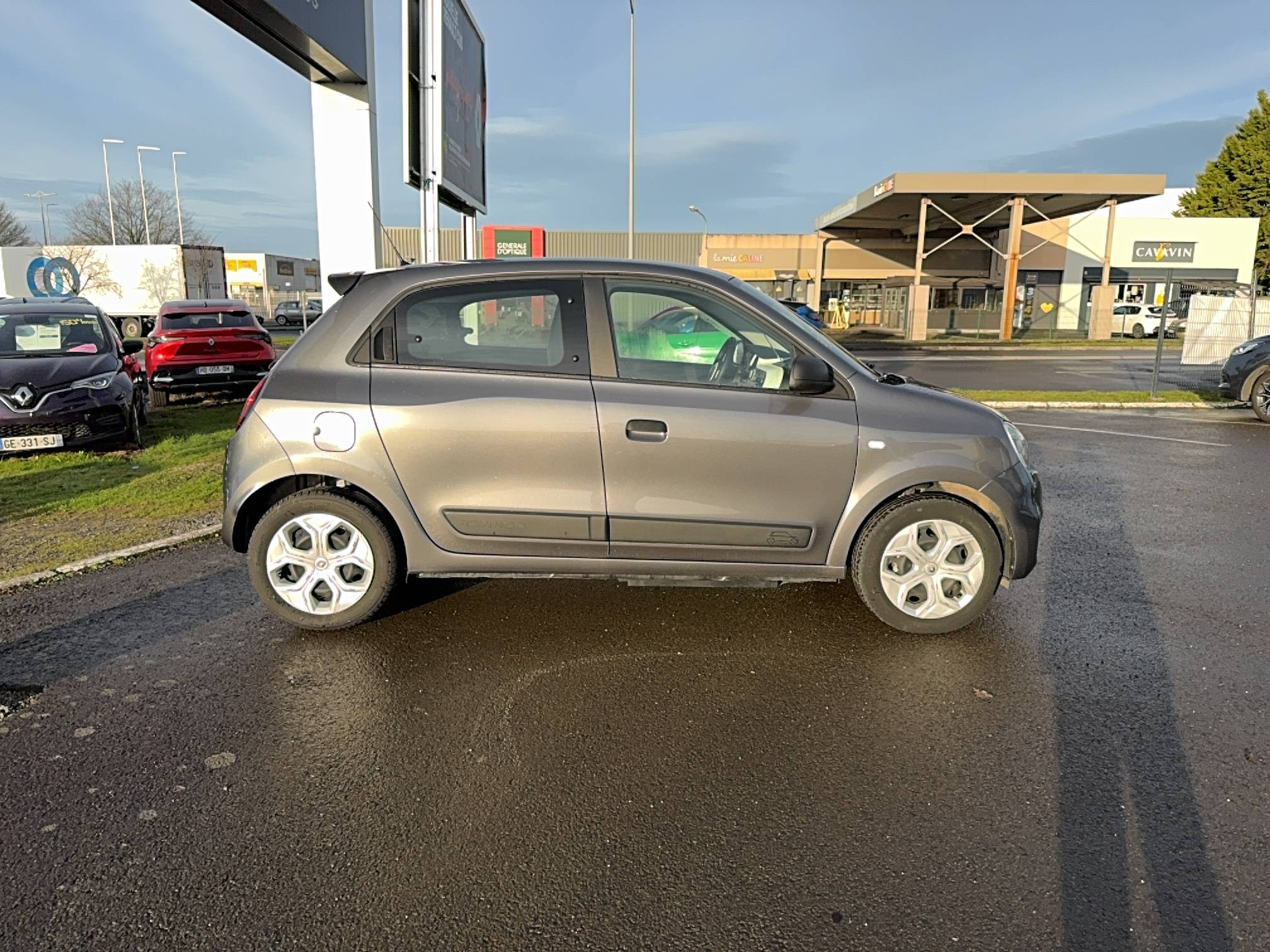 Vente en ligne Renault Twingo Electrique Twingo III E-Tech au prix de 9 890 €