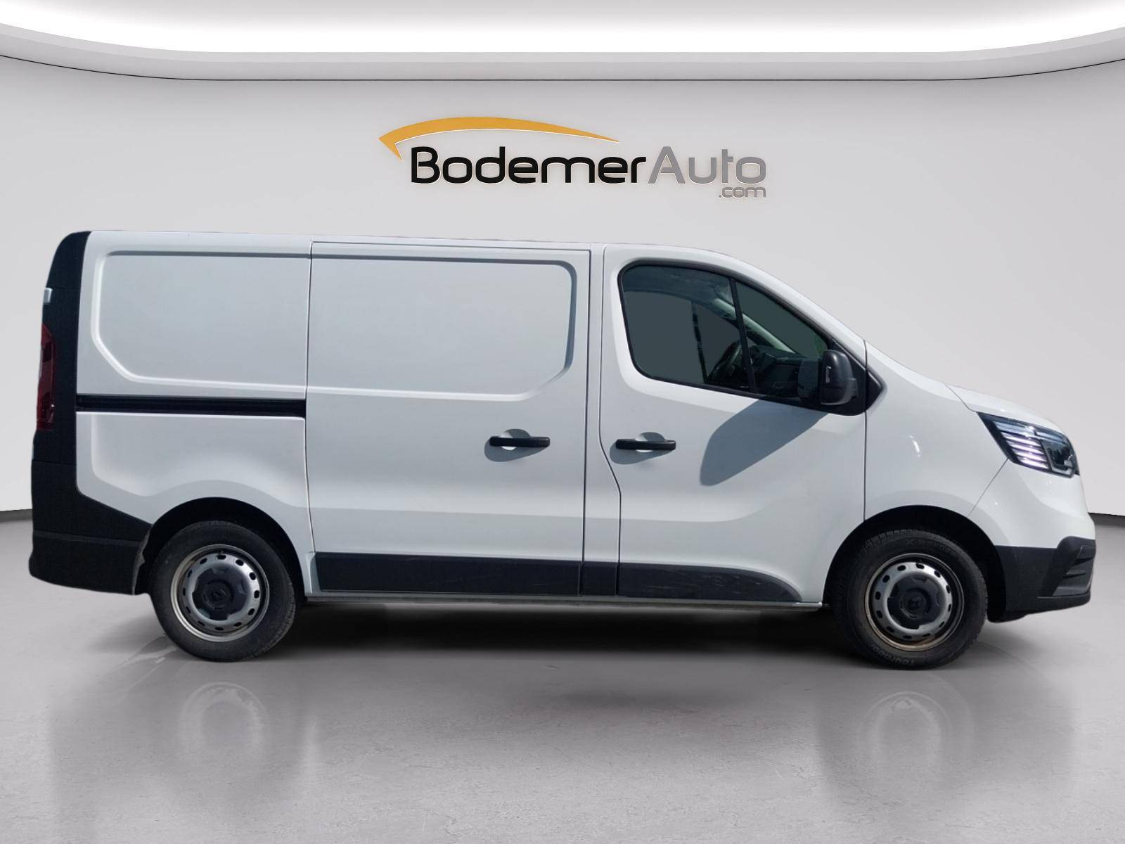 Vente en ligne Renault Trafic 3 Fourgon TRAFIC FGN L1H1 3000 KG BLUE DCI 130 au prix de 23 900 €