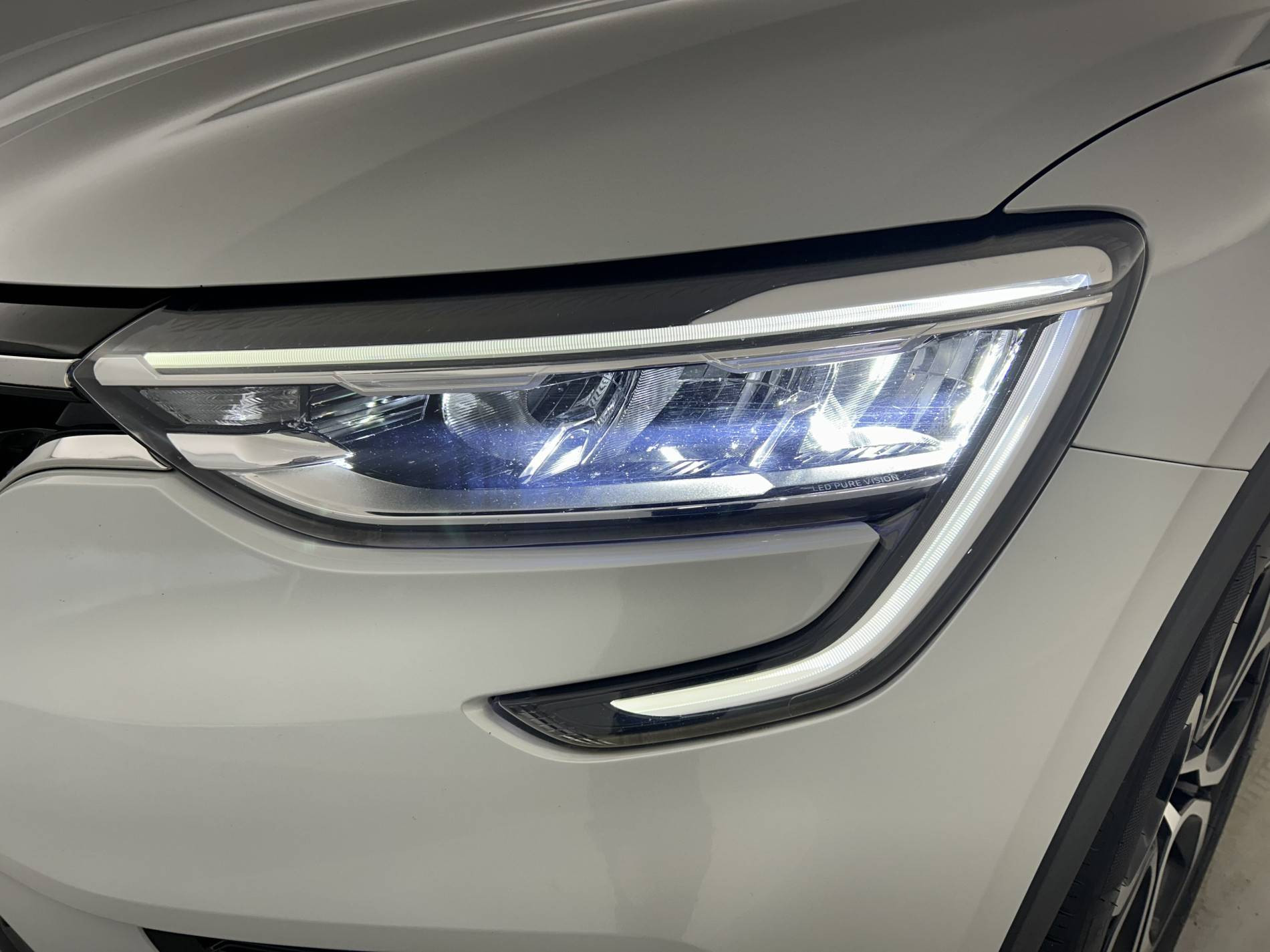 Vente en ligne Renault Arkana  E-Tech hybride 145 - 22 au prix de 21 890 €