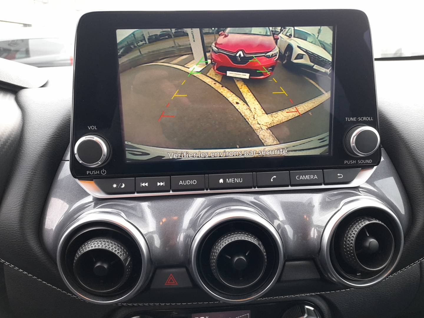 Vente en ligne Nissan Juke F16A SHADOW DIG-T 114 au prix de 18 690 €