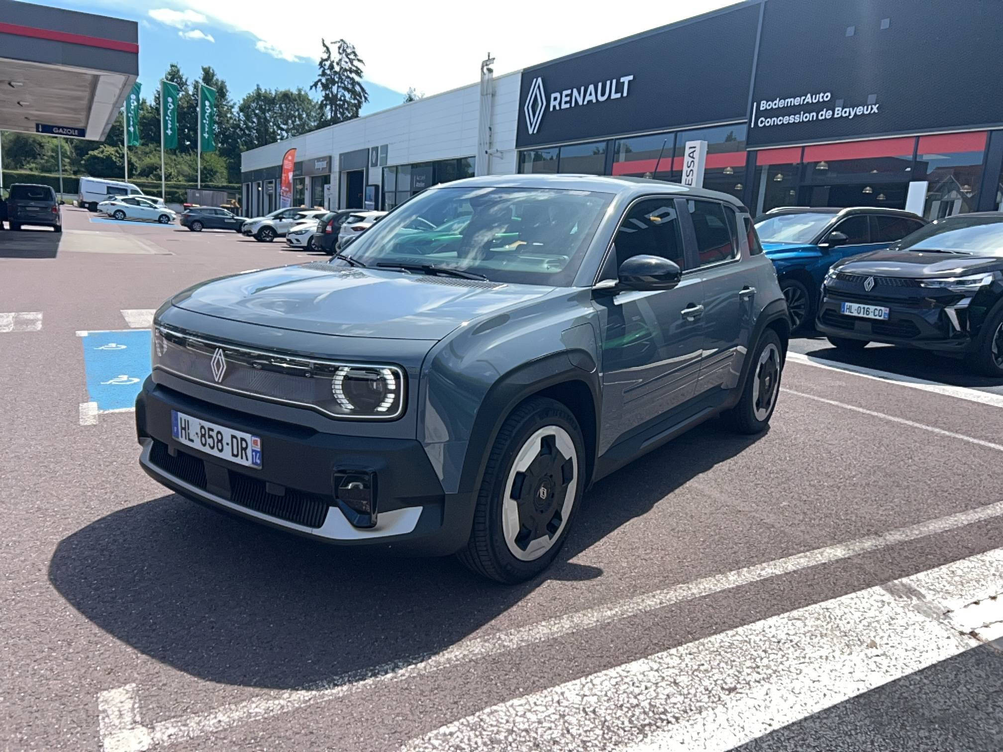 Vente en ligne Renault R4 E-Tech  150 ch autonomie confort au prix de 31 990 €