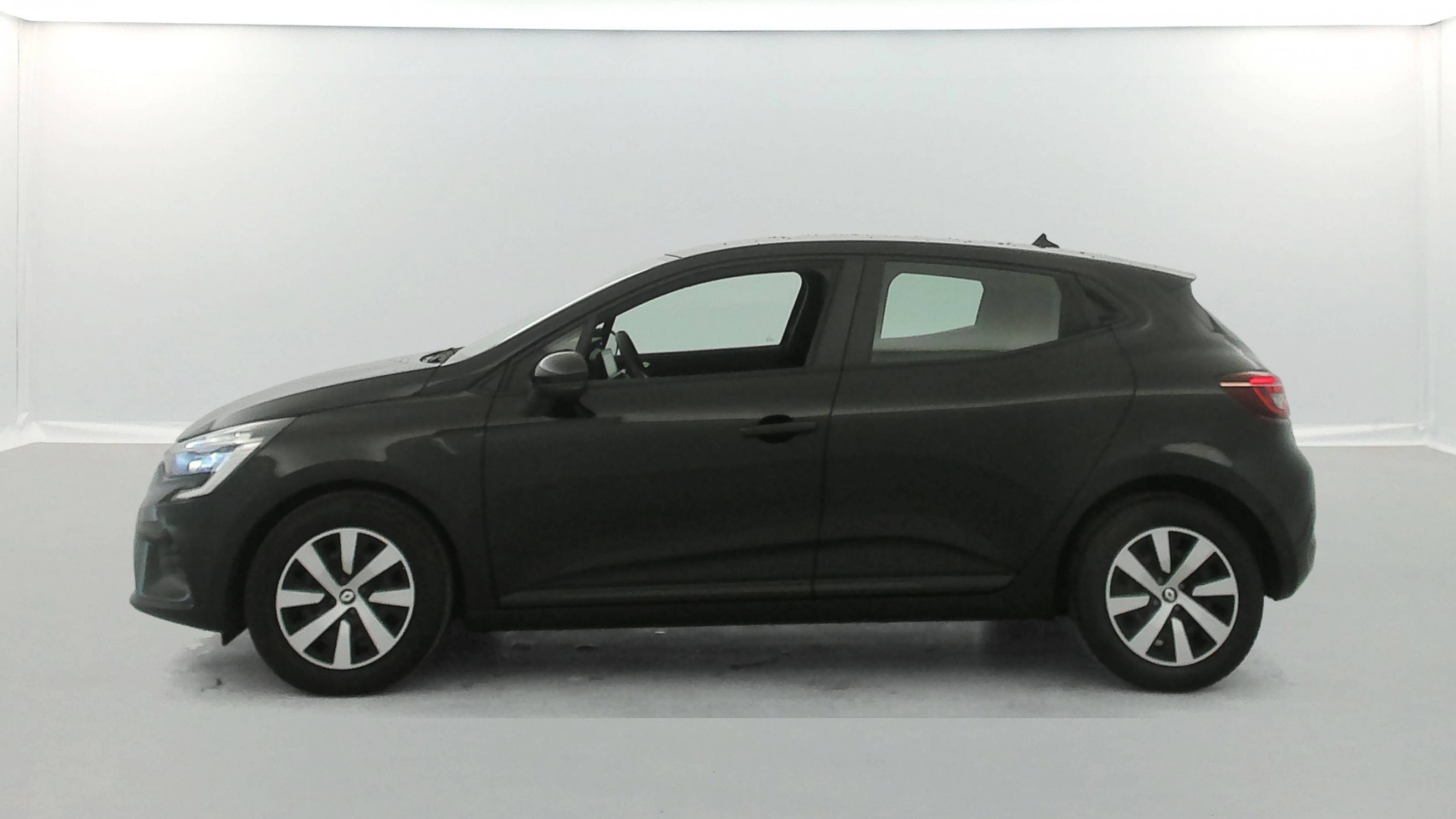 Vente en ligne Renault Clio 5 Clio TCe 90 au prix de 14 490 €