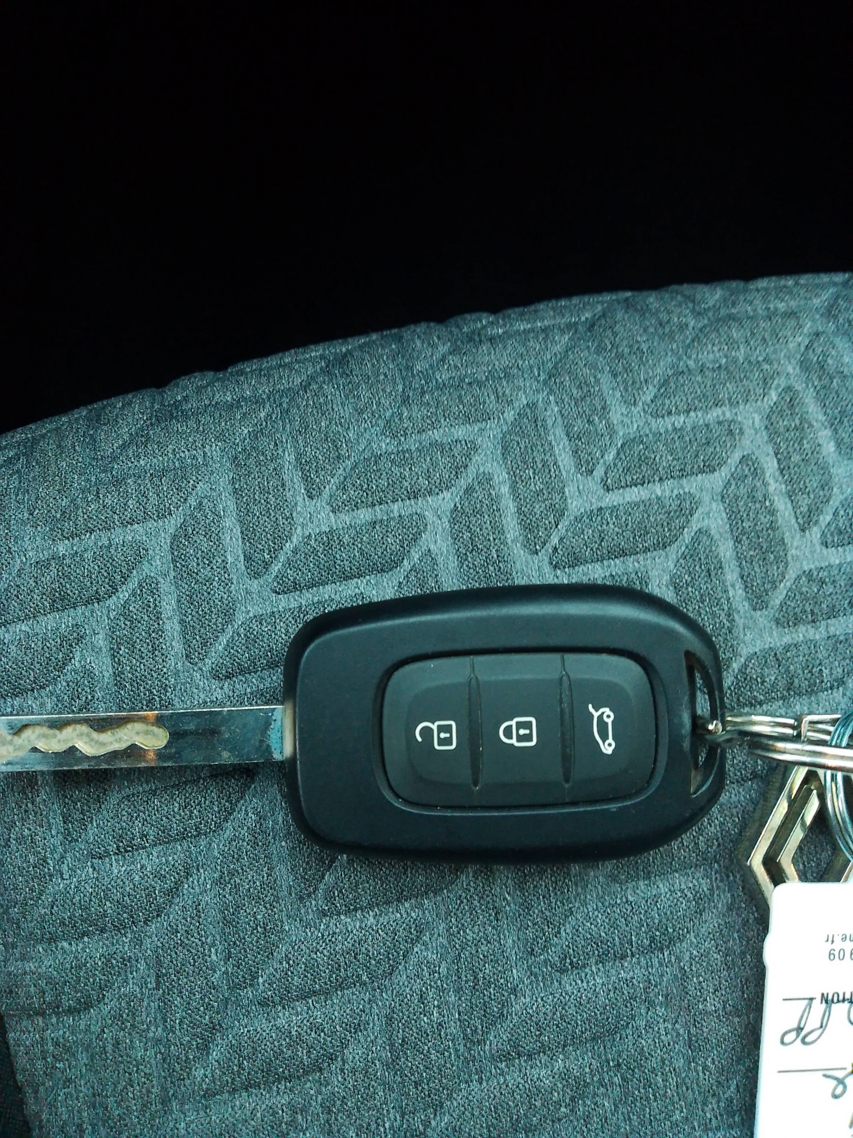 Vente en ligne Renault Clio 5 Clio TCe 90 - 21N au prix de 12 990 €