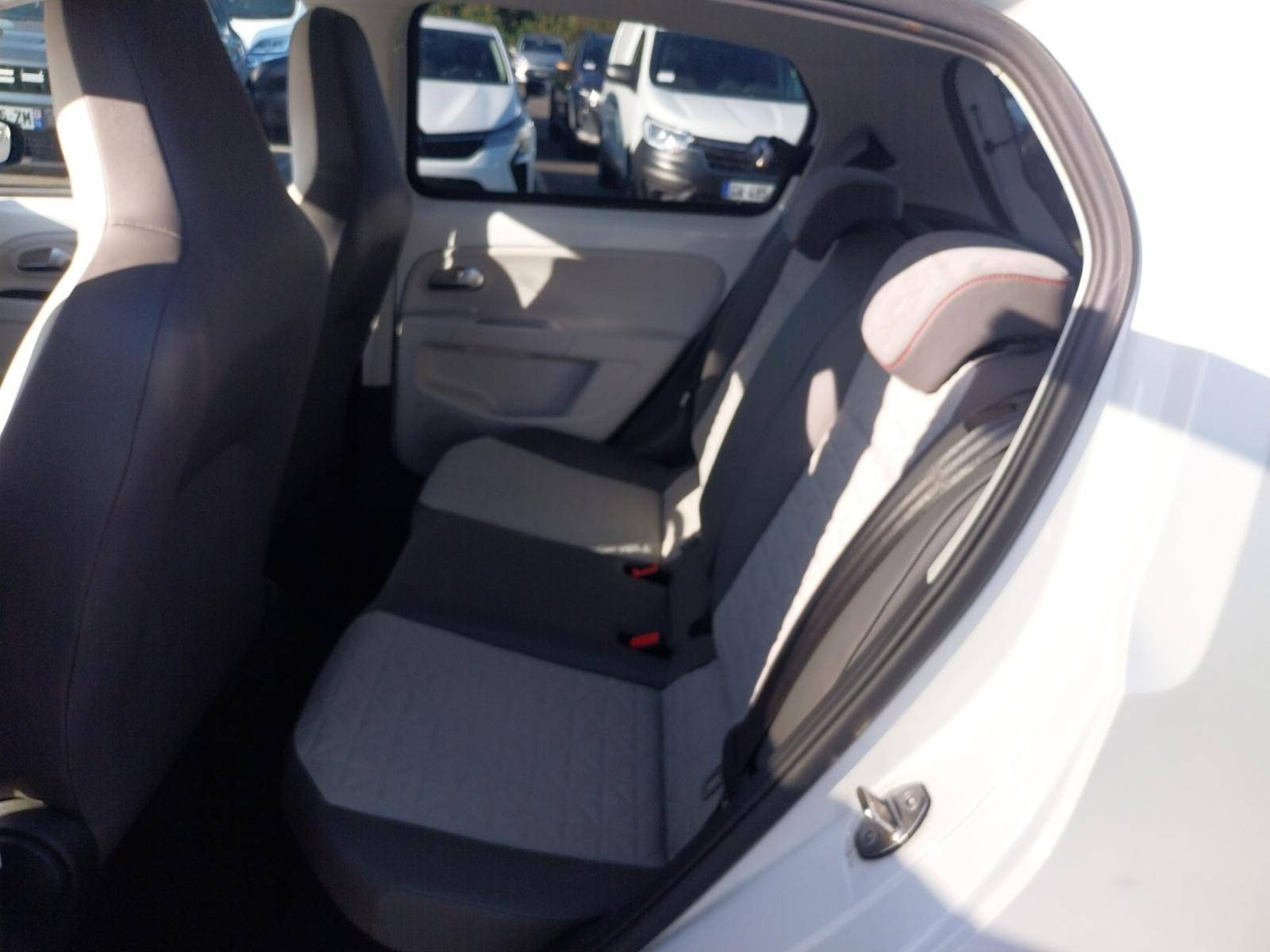 Vente en ligne Volkswagen Up  1.0 75 BlueMotion Technology BVM5 au prix de 9 990 €