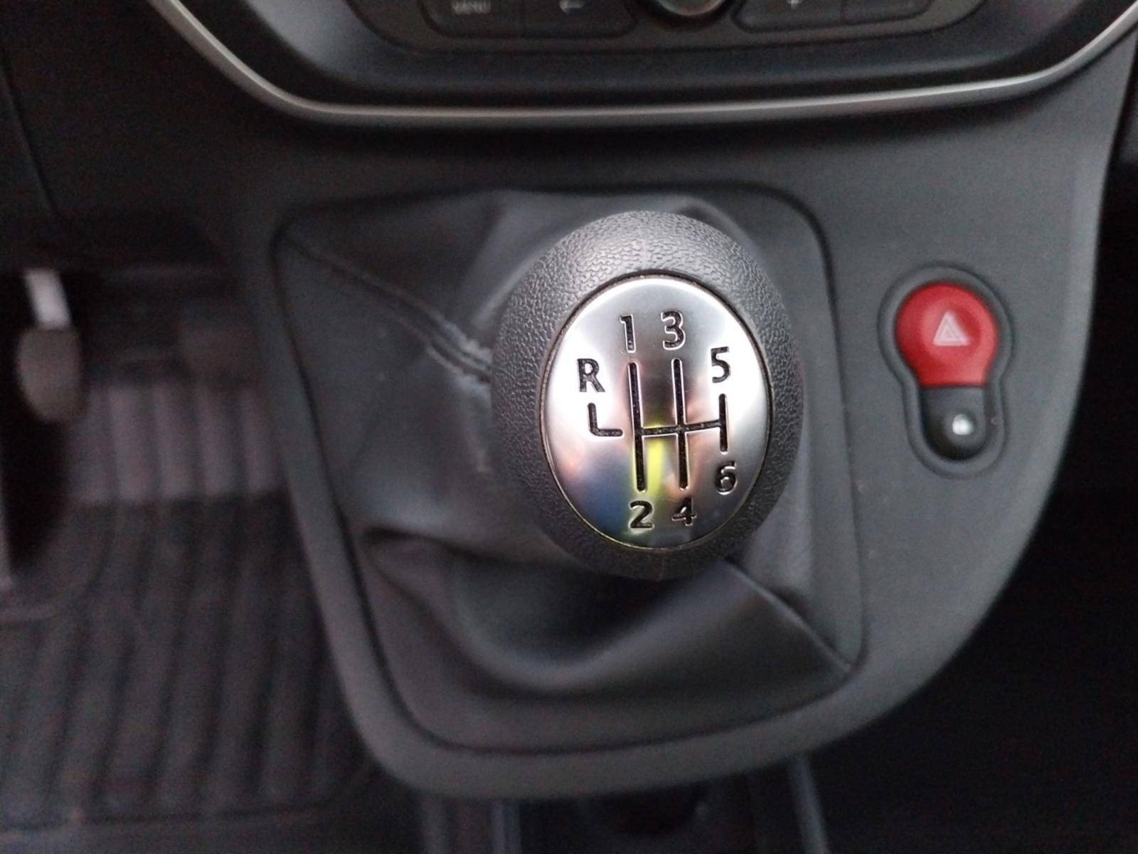 Vente en ligne Renault Kangoo Express  BLUE DCI 95 au prix de 11 990 €
