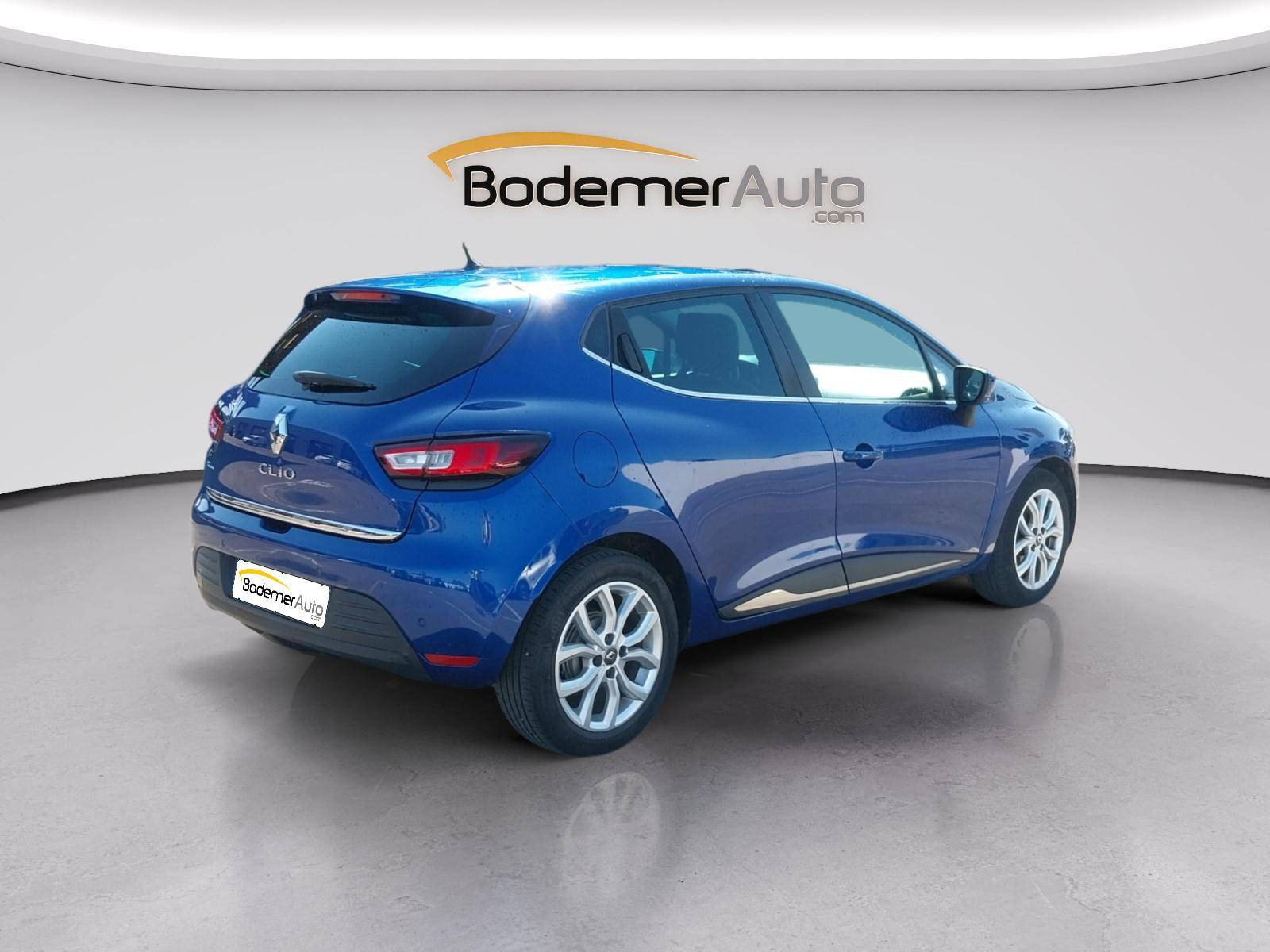 Vente en ligne Renault Clio 4 Clio dCi 90 Energy au prix de 10 890 €