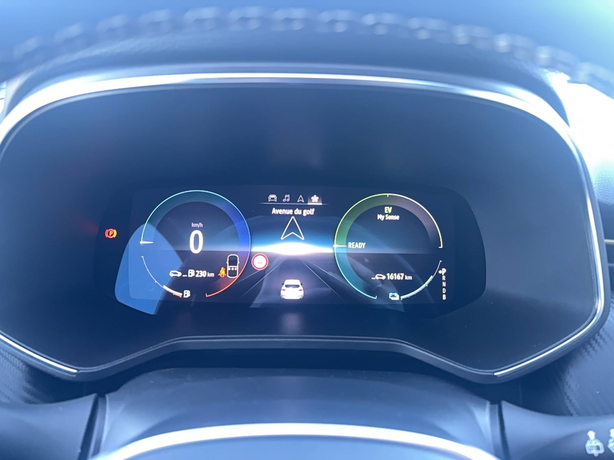 Vente en ligne Renault Clio 5 Clio E-Tech full hybrid 145 au prix de 19 490 €