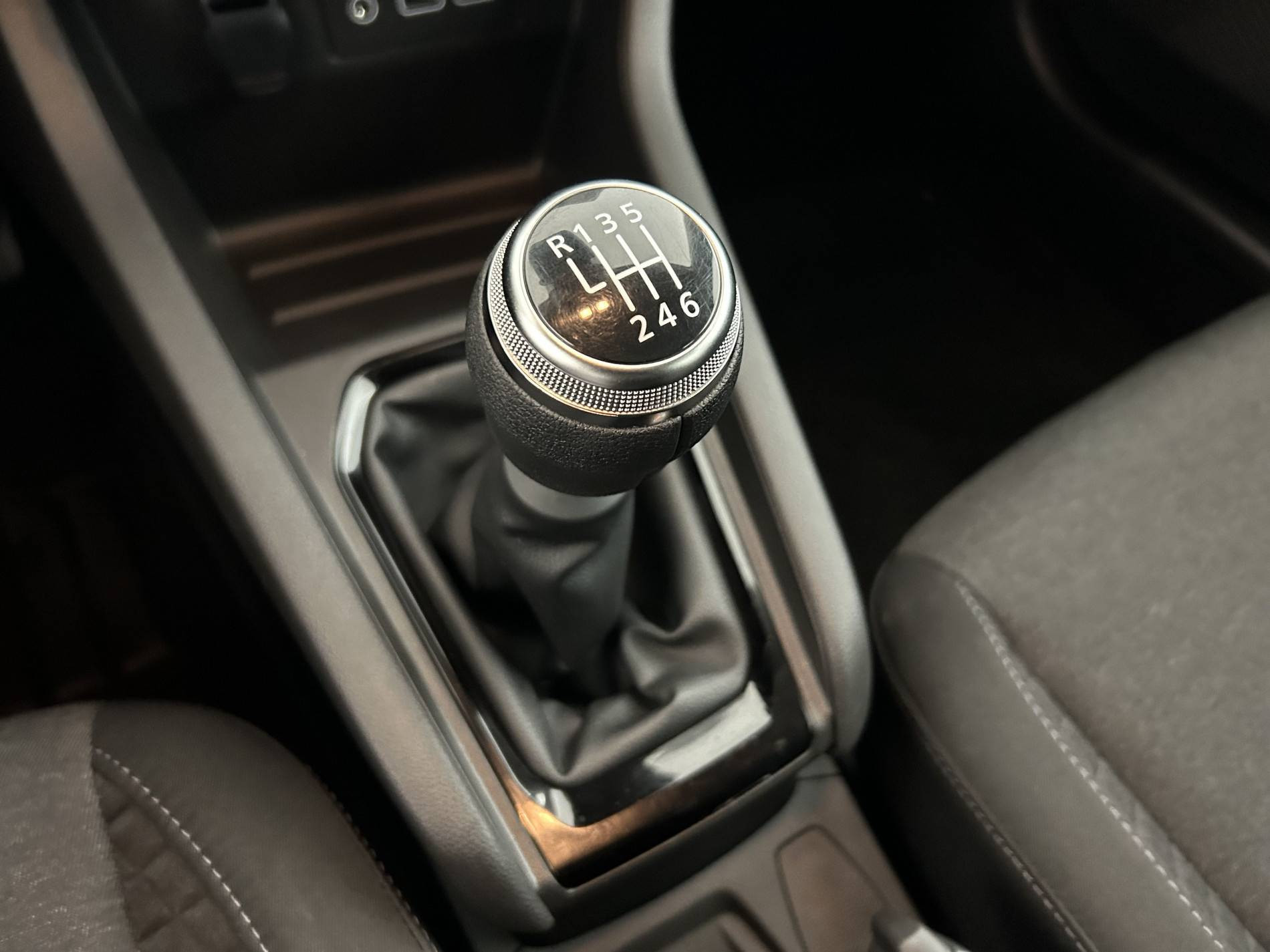 Vente en ligne Renault Clio 5 Clio TCe 90 au prix de 13 590 €