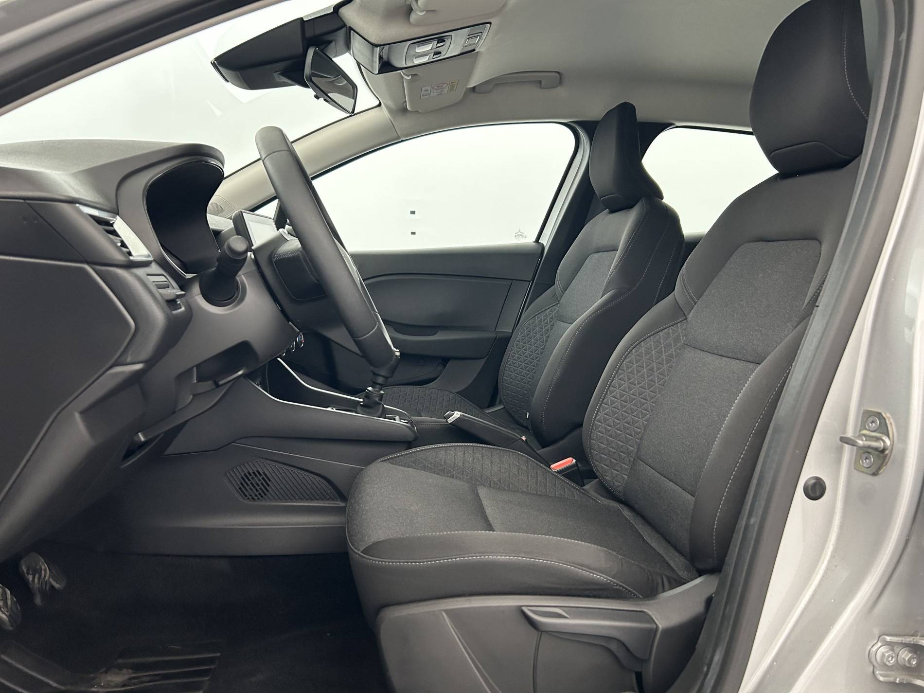 Vente en ligne Renault Clio 5 Clio TCe 90 au prix de 15 990 €