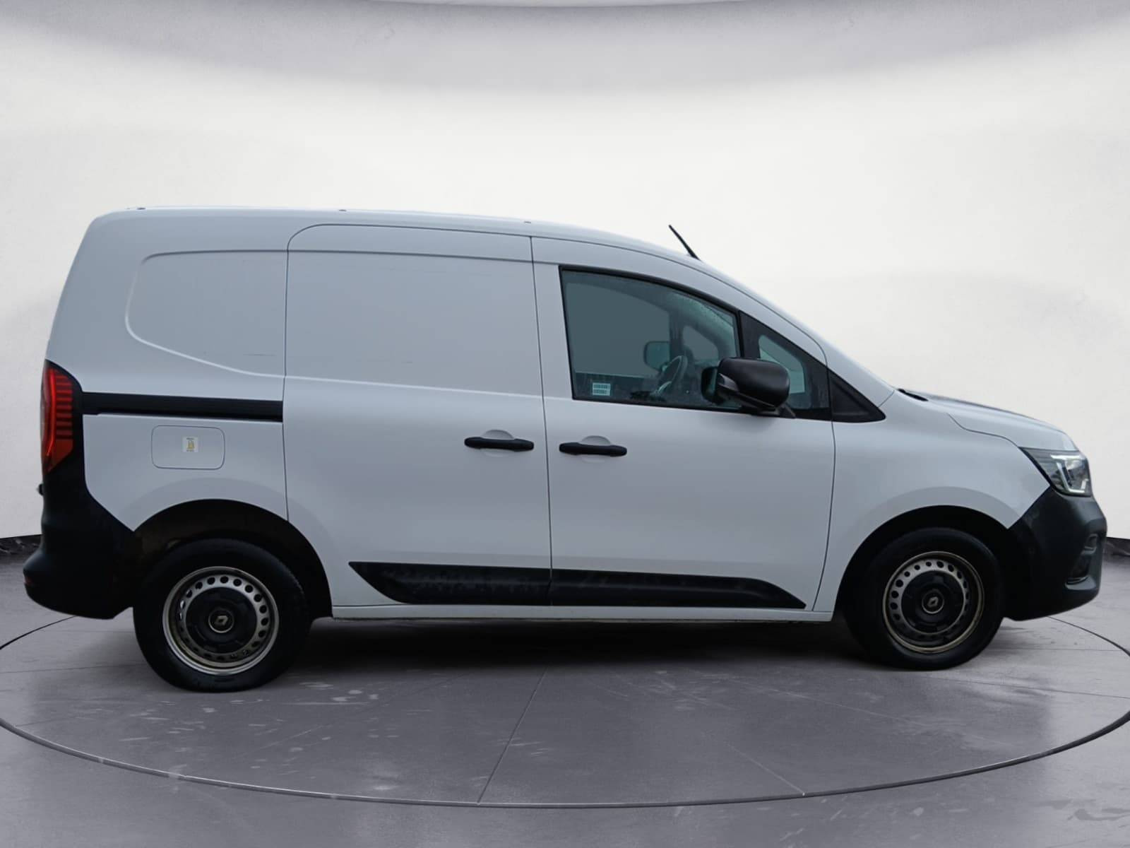 Vente en ligne Renault Kangoo Van  BLUE DCI 95 au prix de 18 699 €