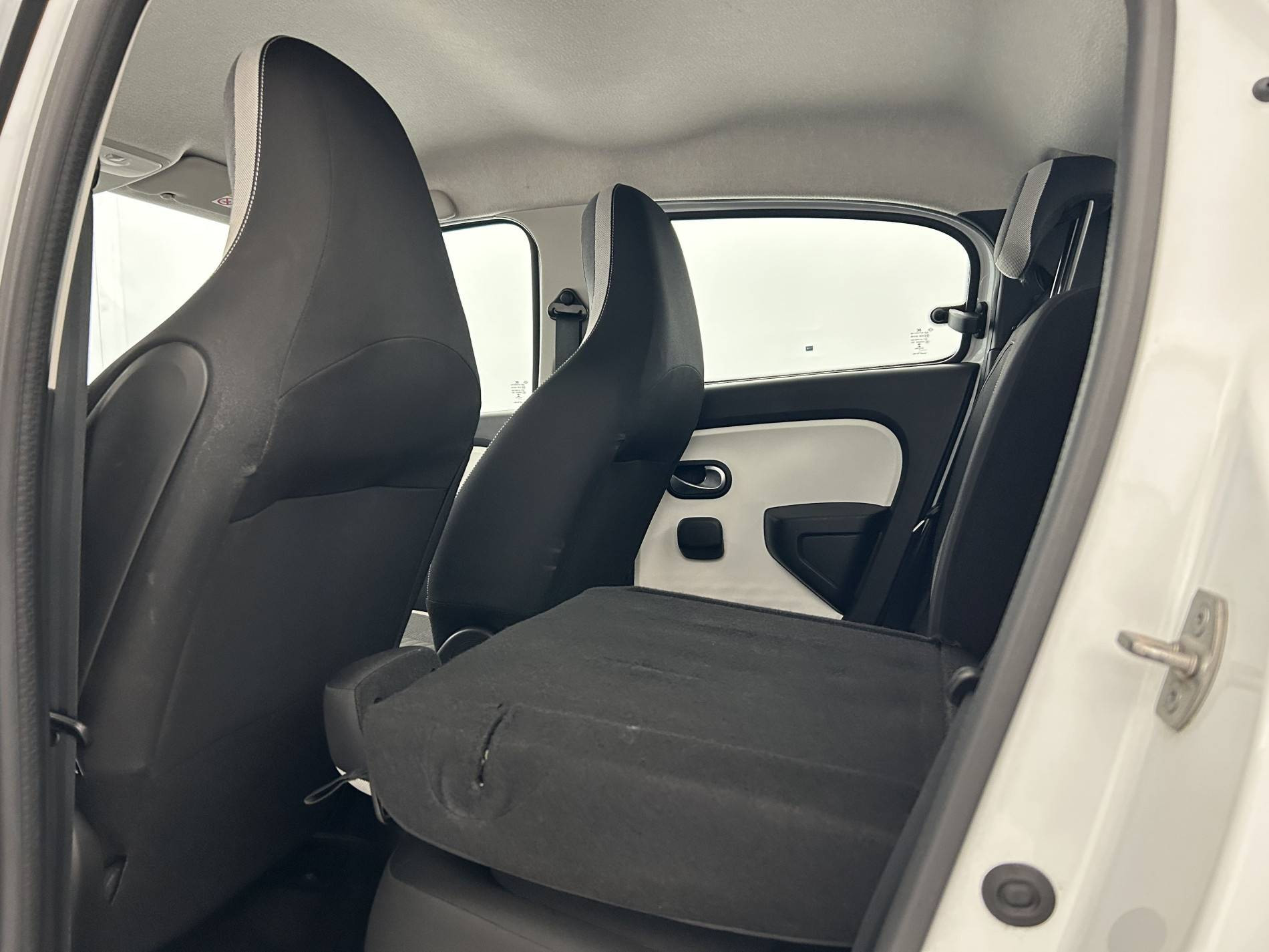 Vente en ligne Renault Twingo 3  SCe 65 - 21 au prix de 10 490 €