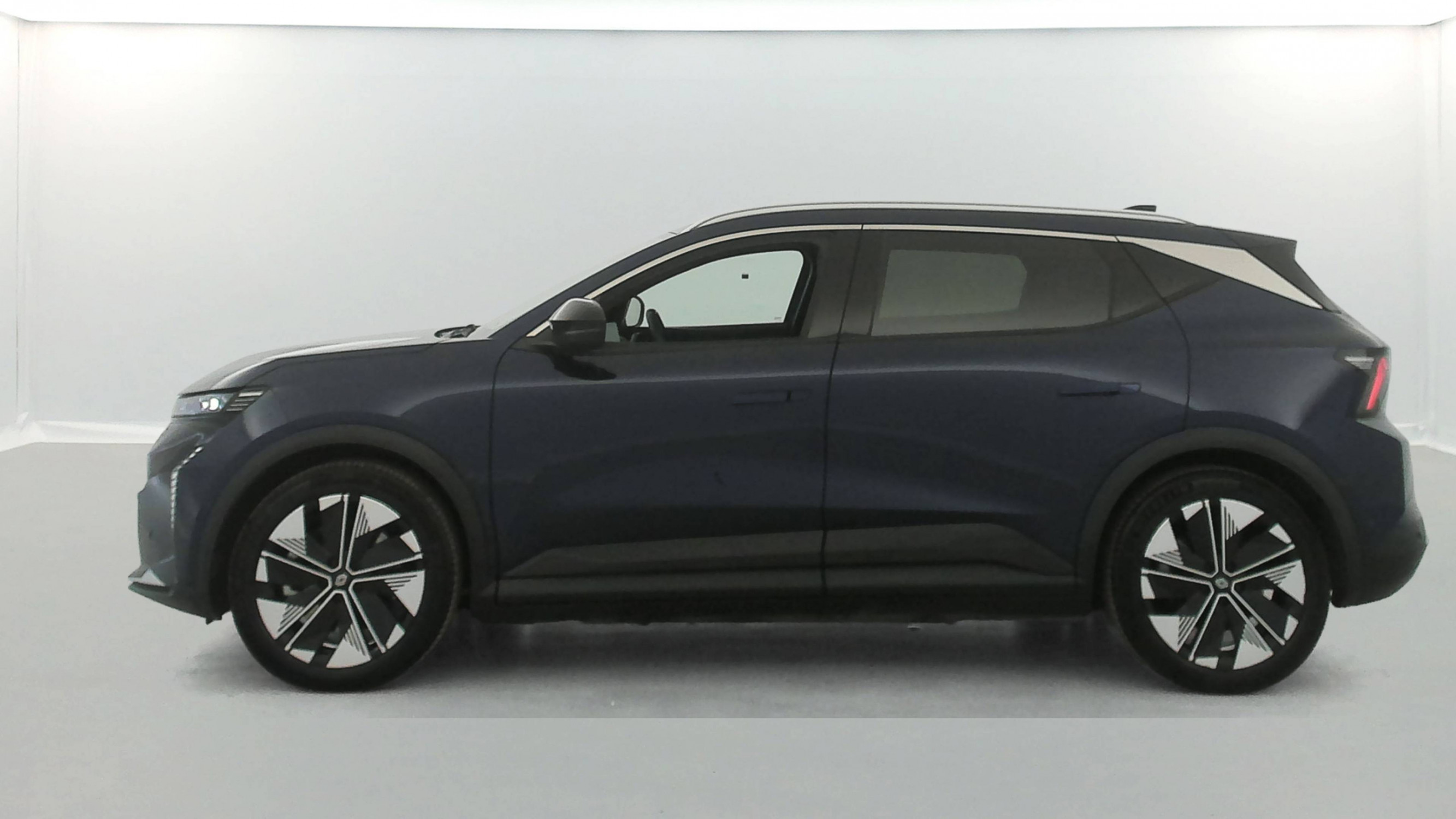 Vente en ligne Renault Scenic E-Tech  220 ch grande autonomie au prix de 33 990 €
