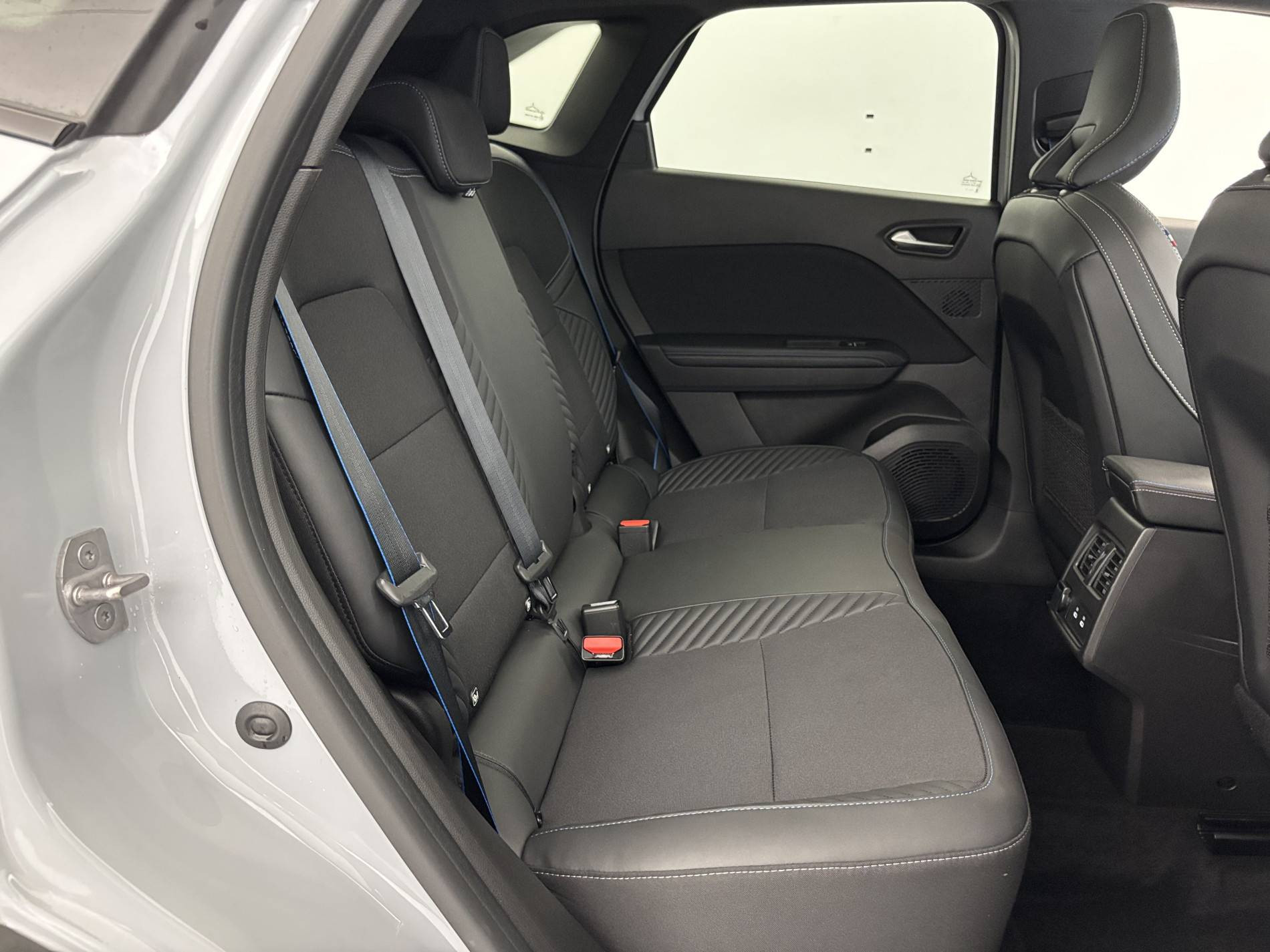 Vente en ligne Renault Symbioz  E-Tech full hybrid 145 au prix de 27 990 €
