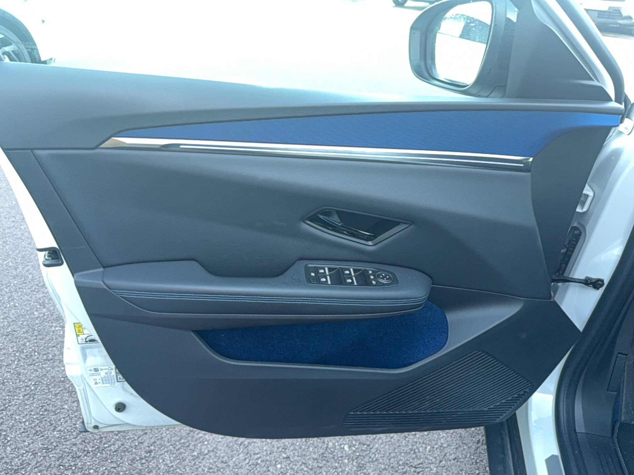 Vente en ligne Renault Scenic E-Tech Scenic E-Tech électrique 220 ch grande autonomie au prix de 37 890 €