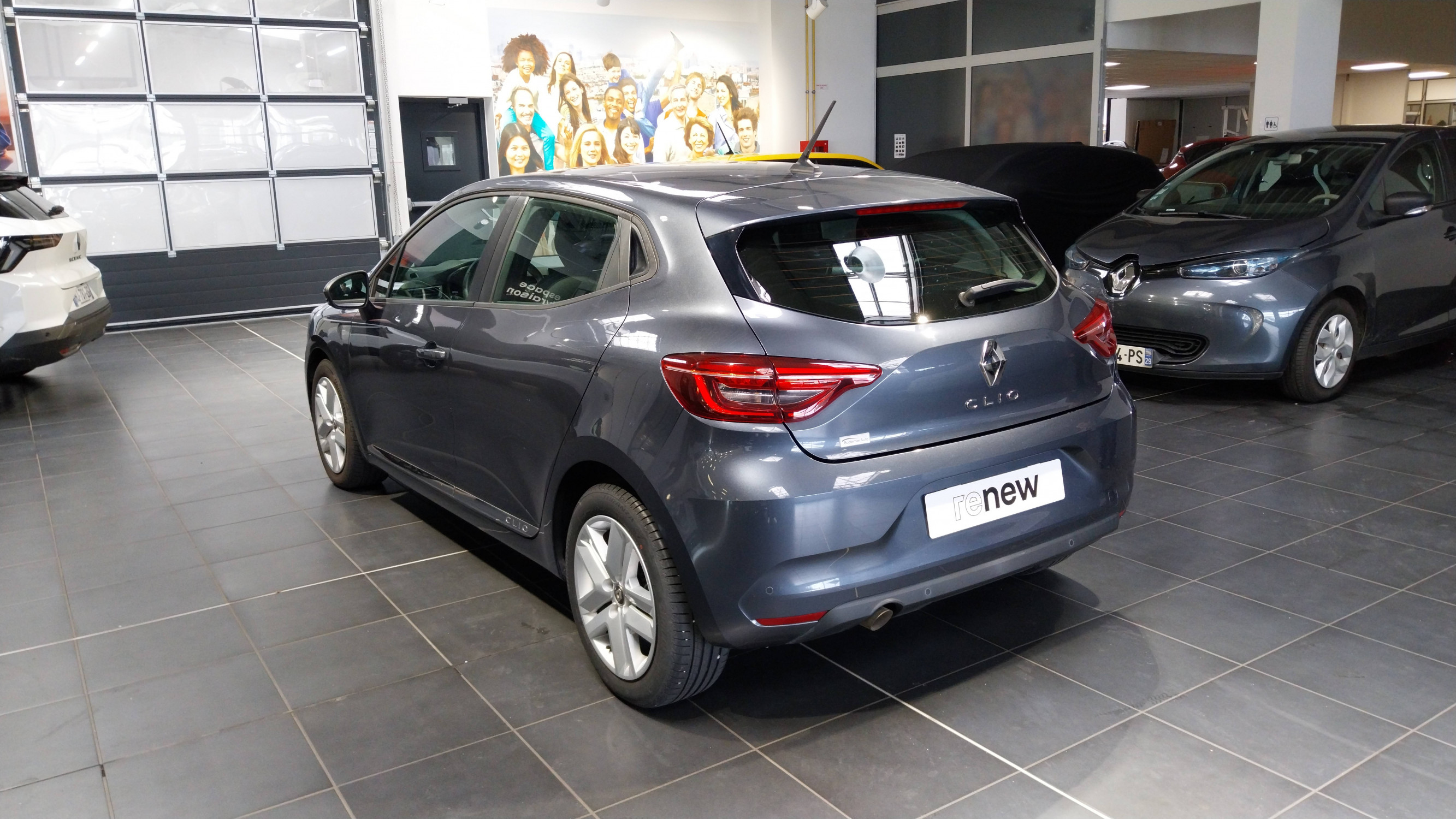 Vente en ligne Renault Clio 5 Clio TCe 90 - 21N au prix de 13 290 €