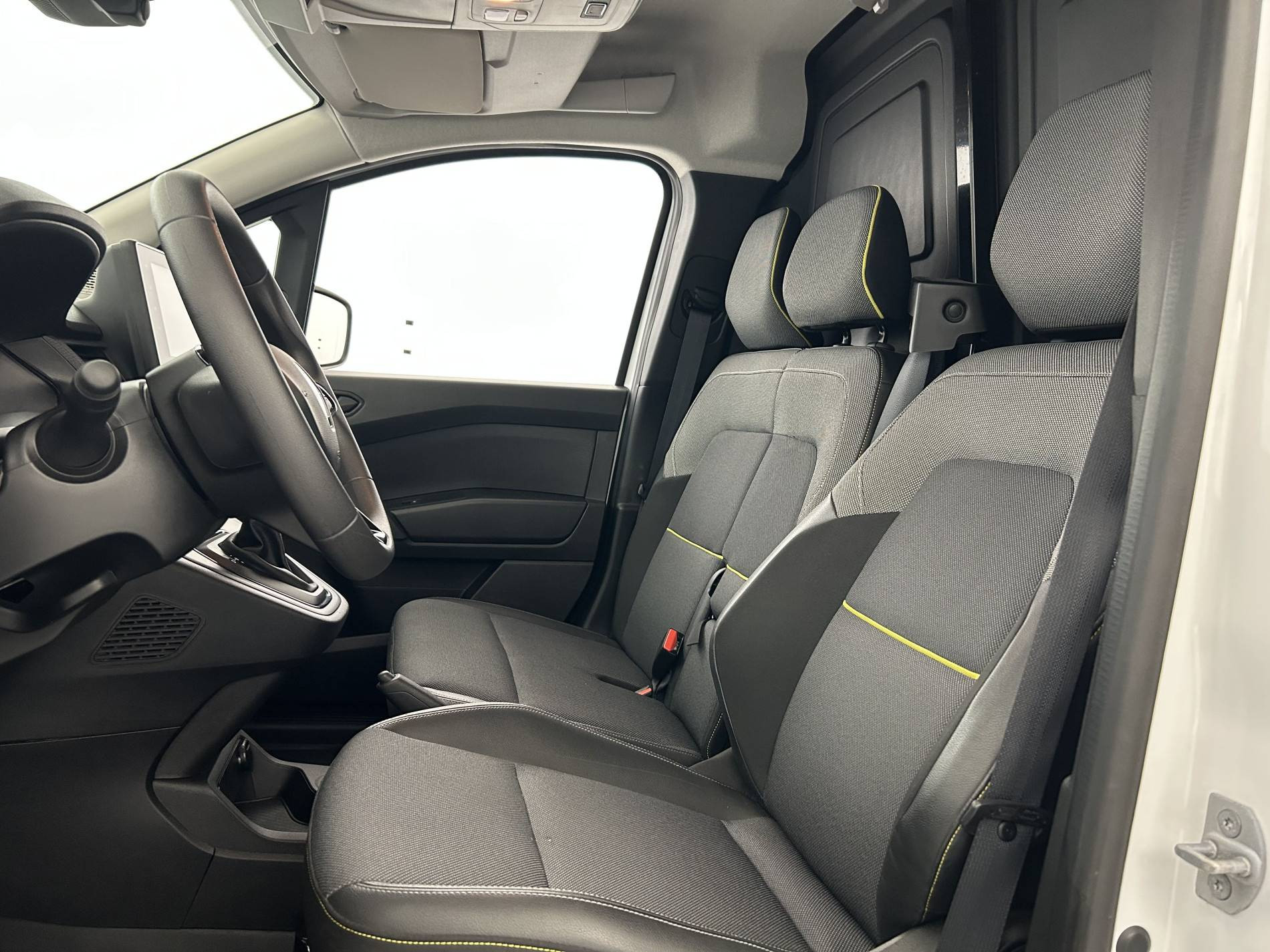 Renault Kangoo Van  BLUE DCI 115 EDC occasion de 2024 en vente à Châteaulin