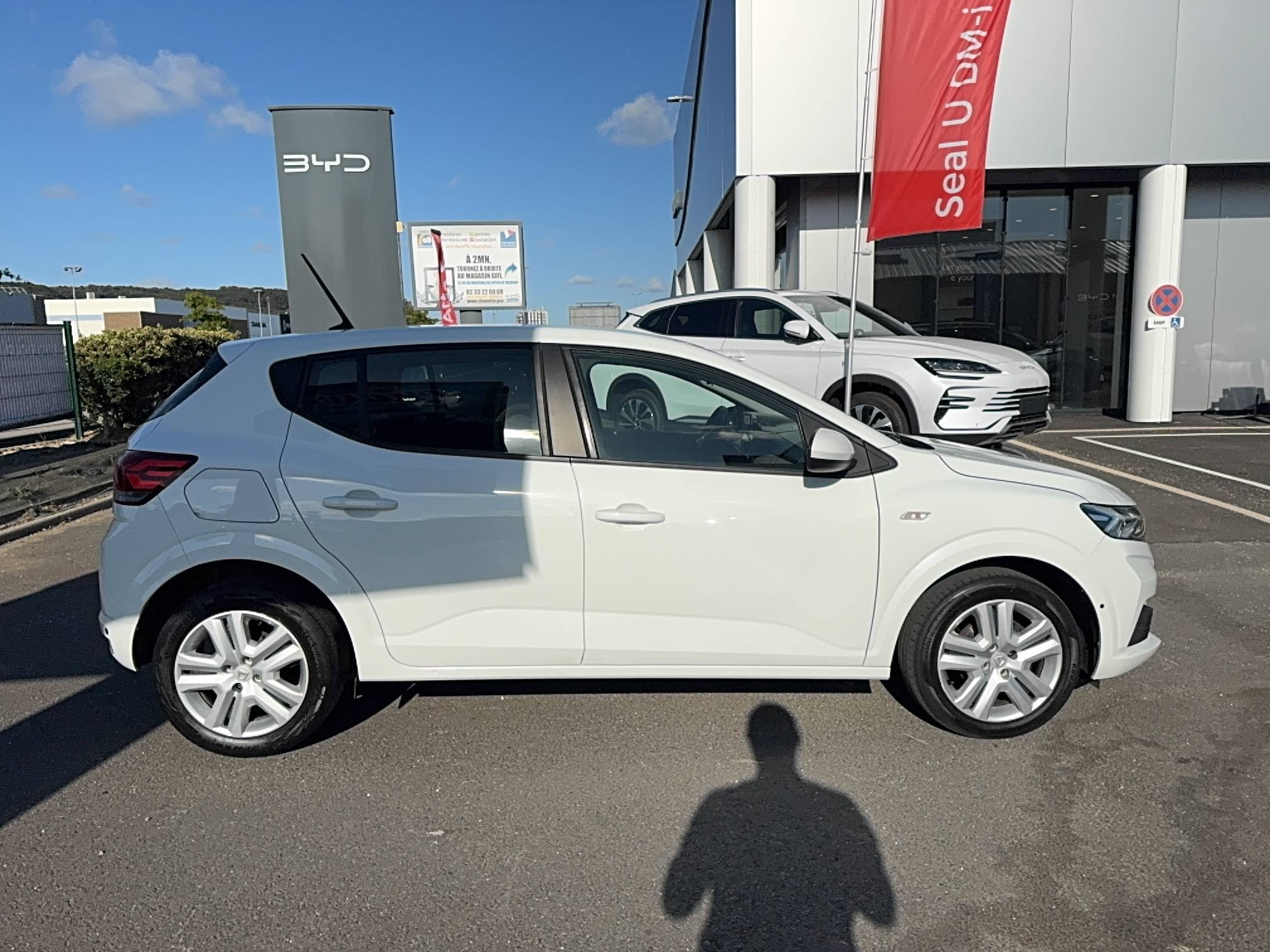 Vente en ligne Dacia Sandero  ECO-G 100 au prix de 10 990 €