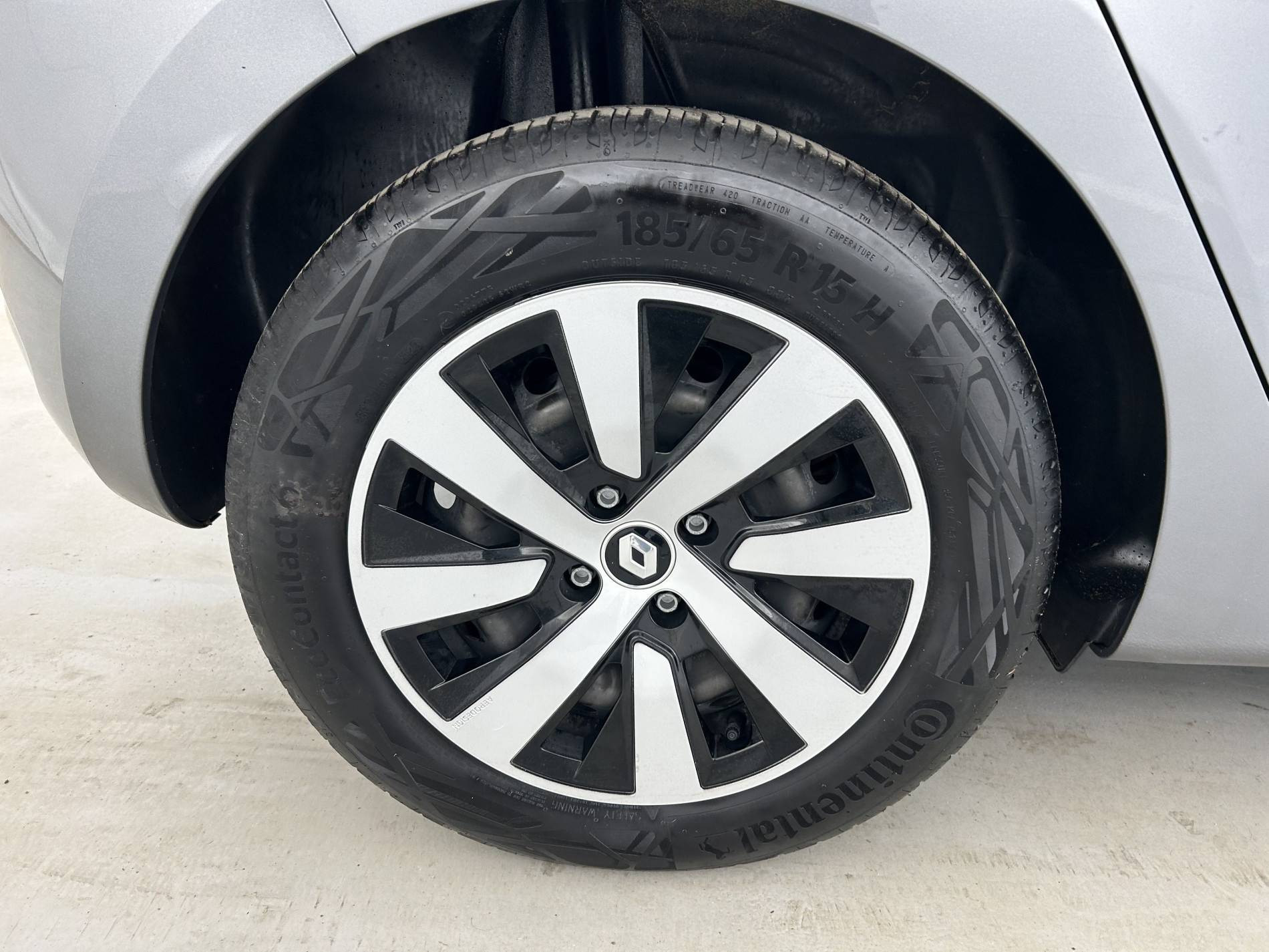 Vente en ligne Renault Clio 5 Clio TCe 90 au prix de 14 490 €