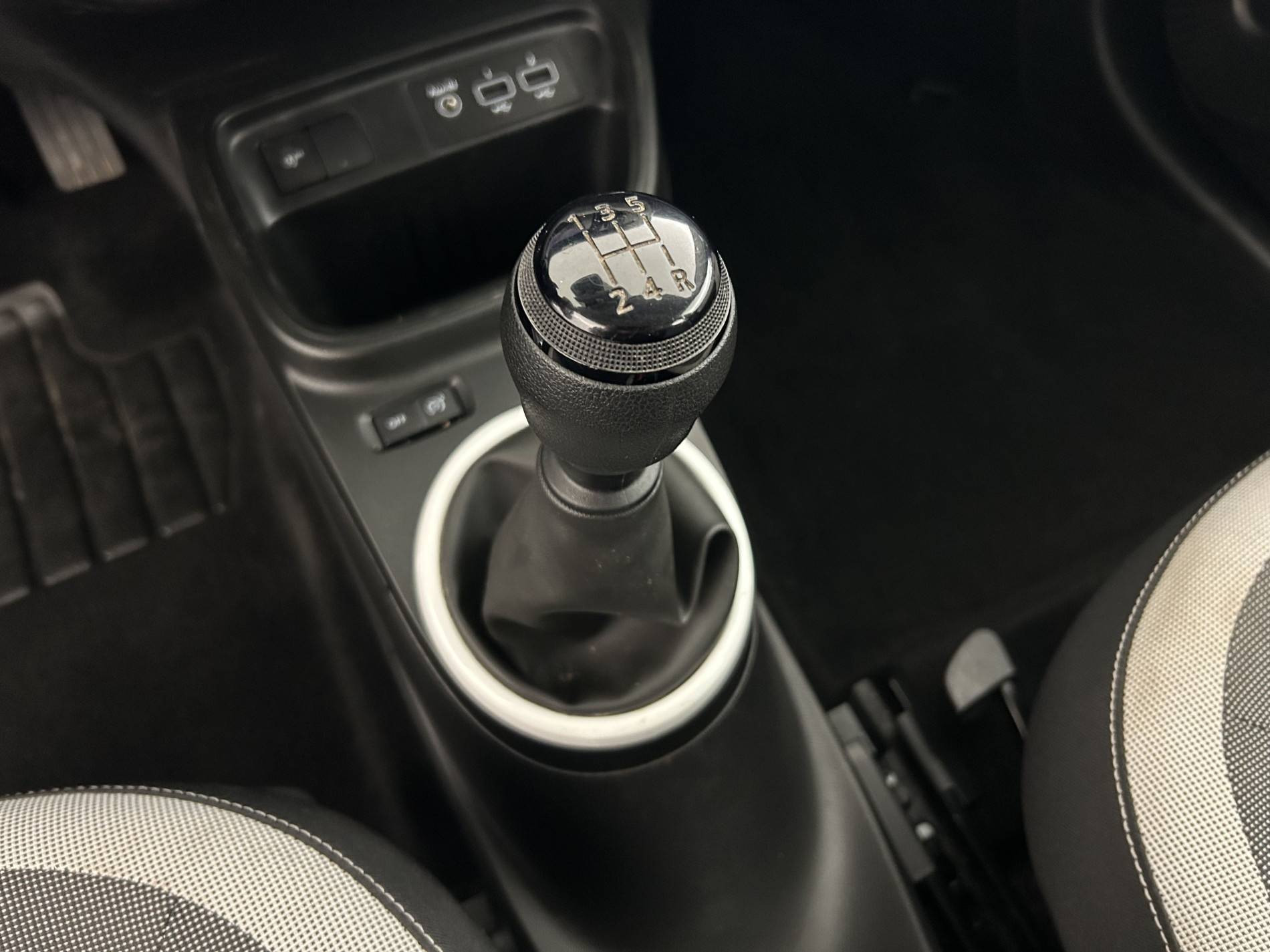 Vente en ligne Renault Twingo 3  SCe 65 au prix de 12 390 €