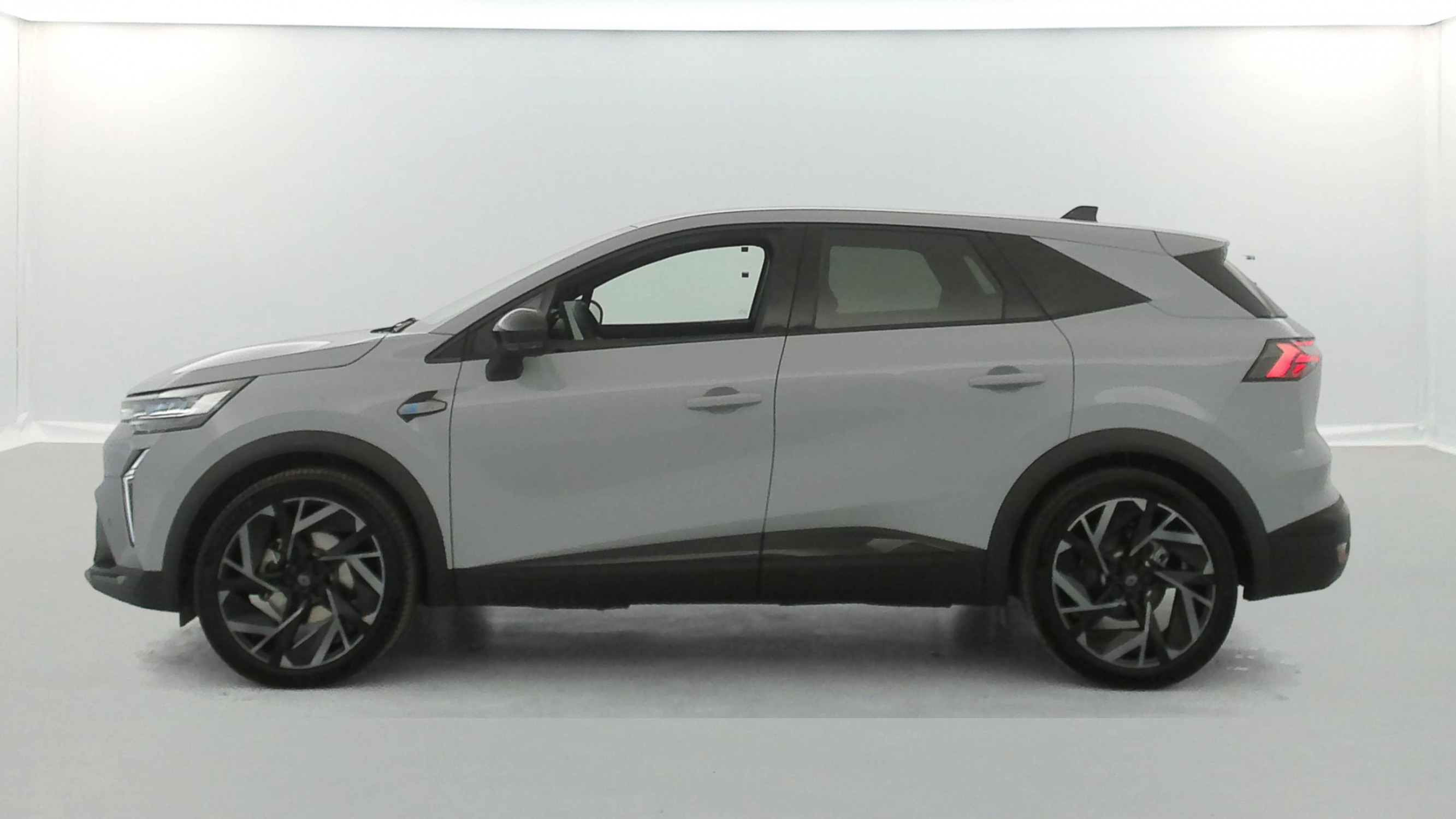 Vente en ligne Renault Symbioz  E-Tech full hybrid 145 au prix de 28 690 €