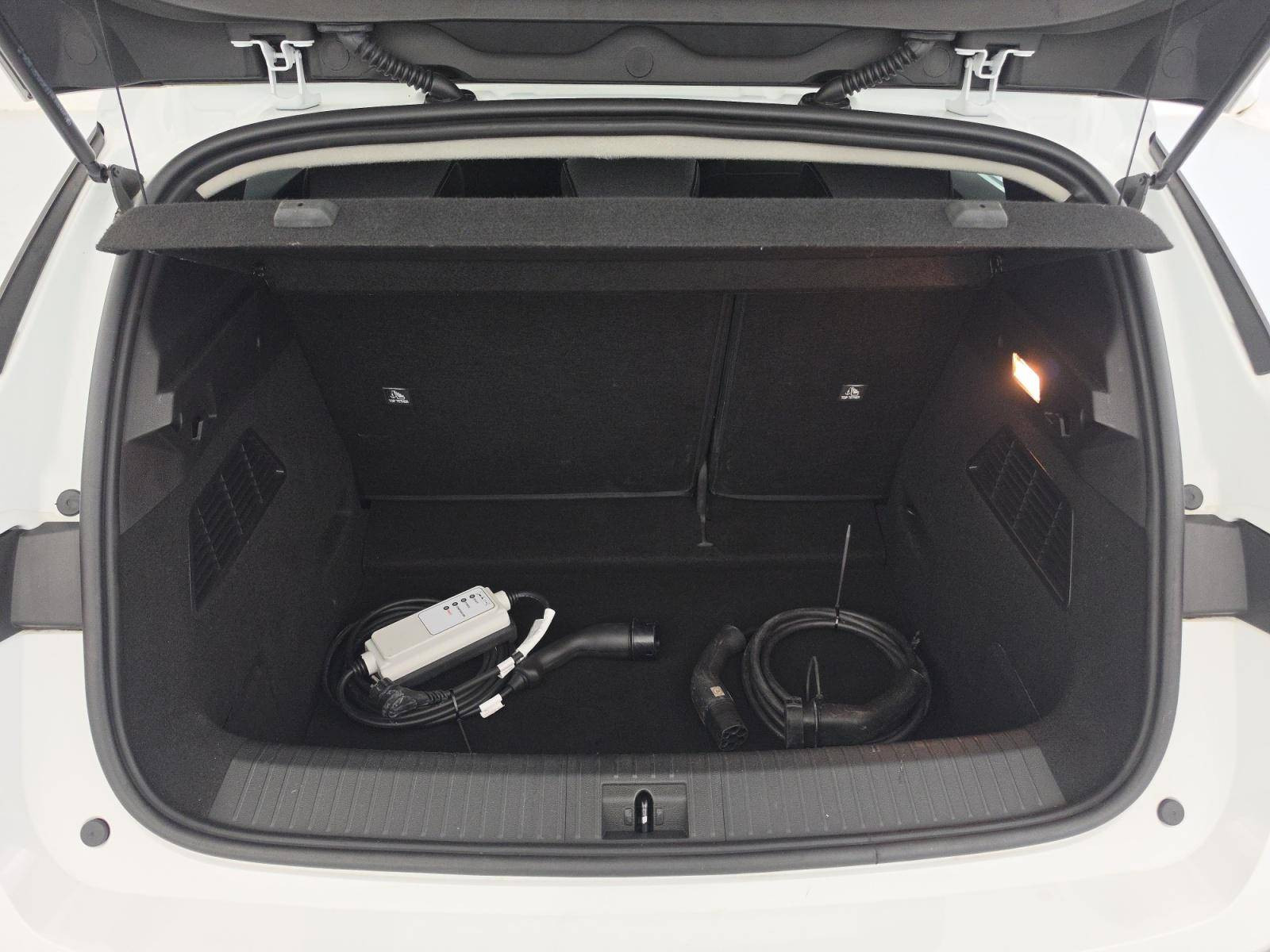 Vente en ligne Renault Megane E-Tech  EV40 130ch standard charge au prix de 20 990 €