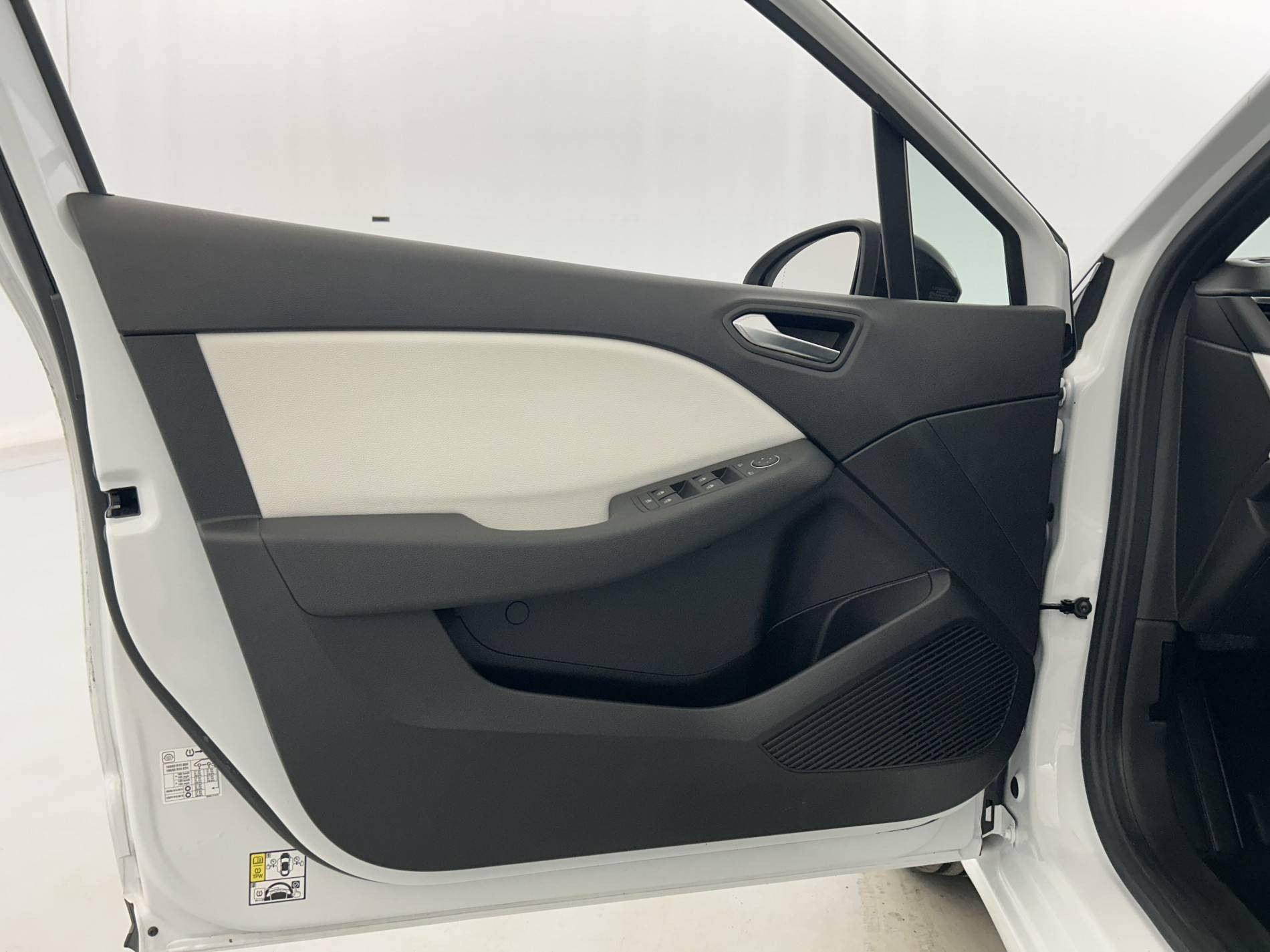 Vente en ligne Renault Clio 5 Clio TCe 90 au prix de 15 690 €