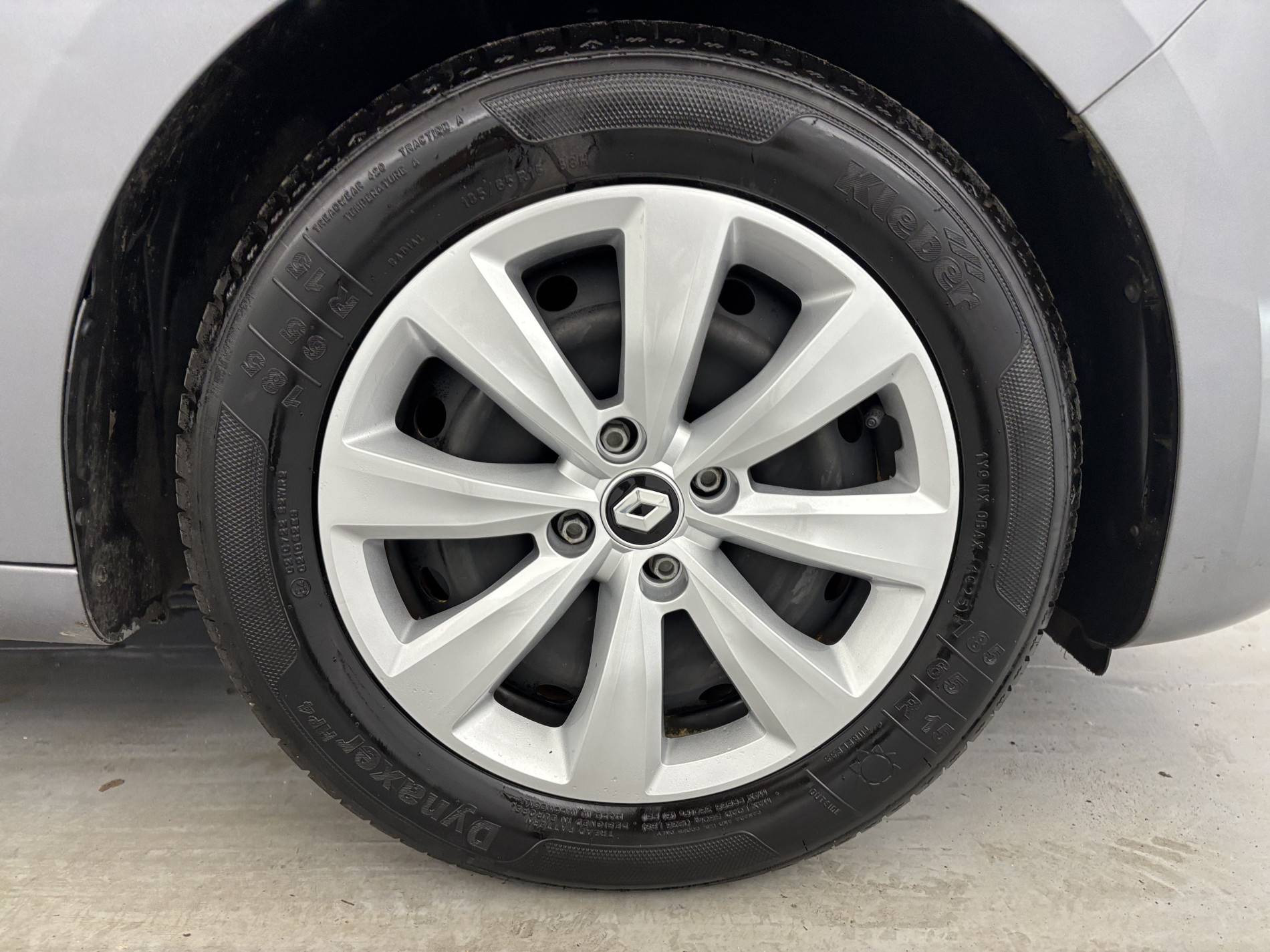 Vente en ligne Renault Clio 5 Clio SCe 65 au prix de 12 790 €