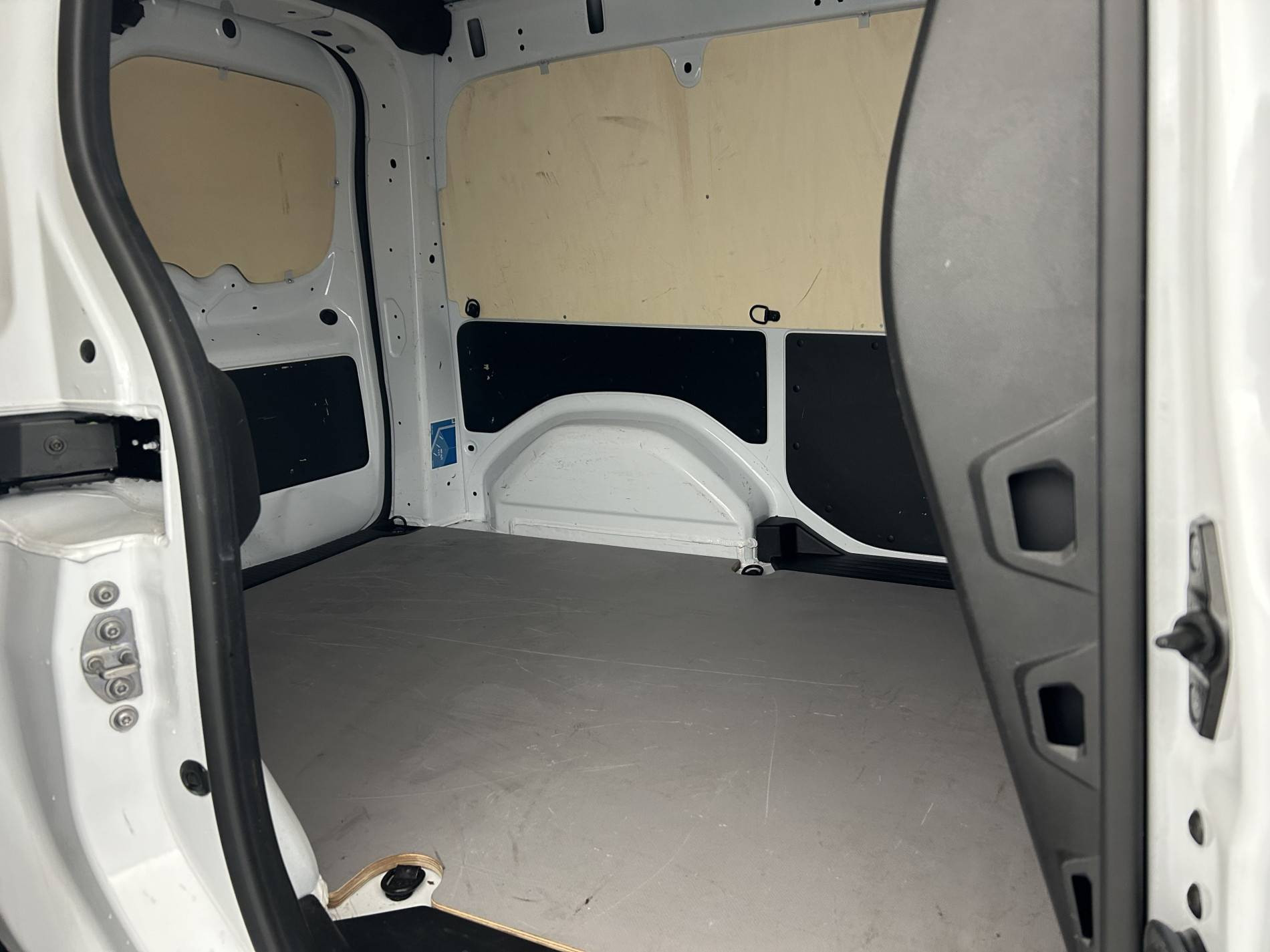 Vente en ligne Renault Kangoo Van  BLUE DCI 95 au prix de 18 890 €