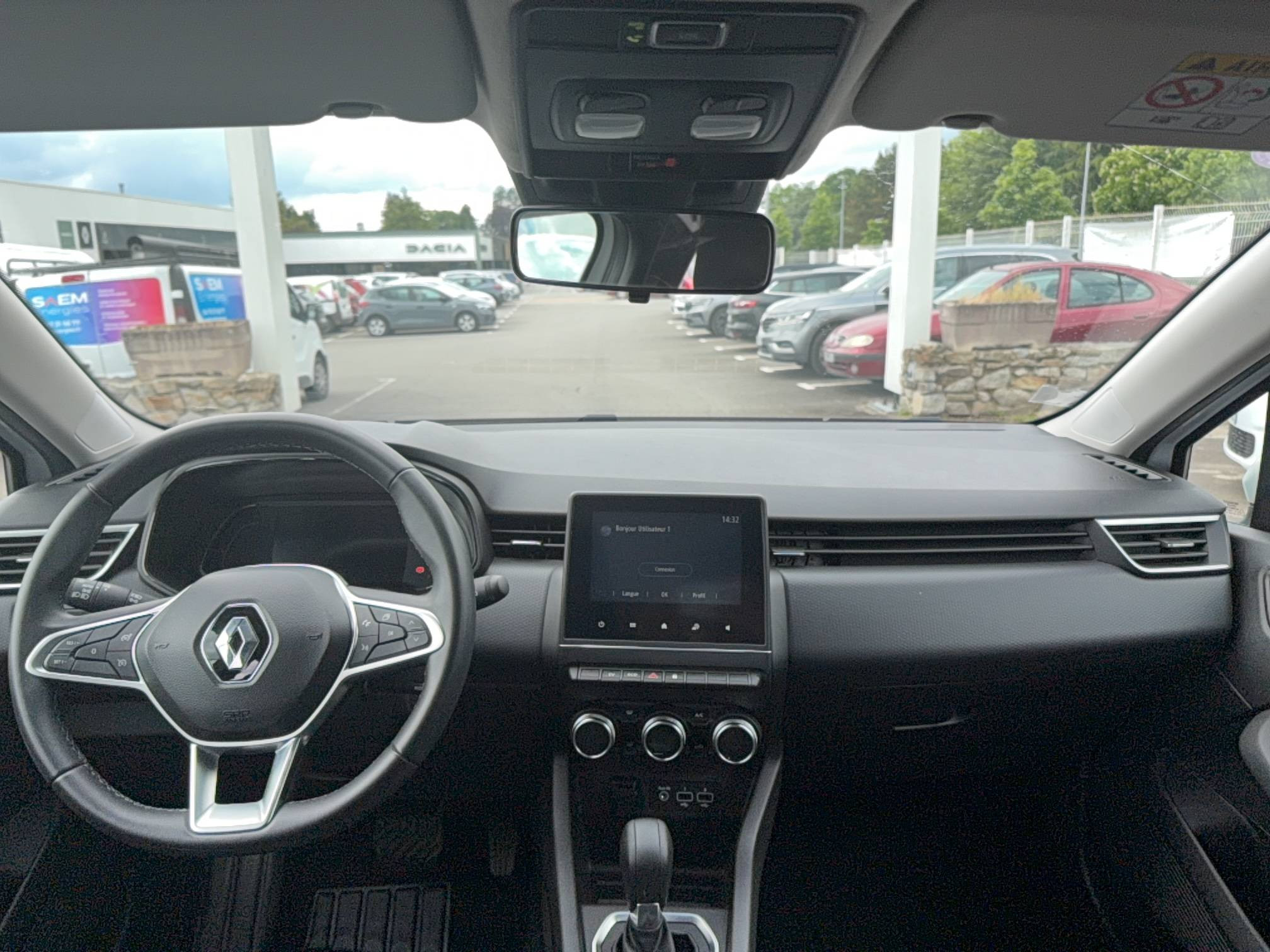 Vente en ligne Renault Clio 5 Clio E-Tech 140 - 21N au prix de 13 290 €